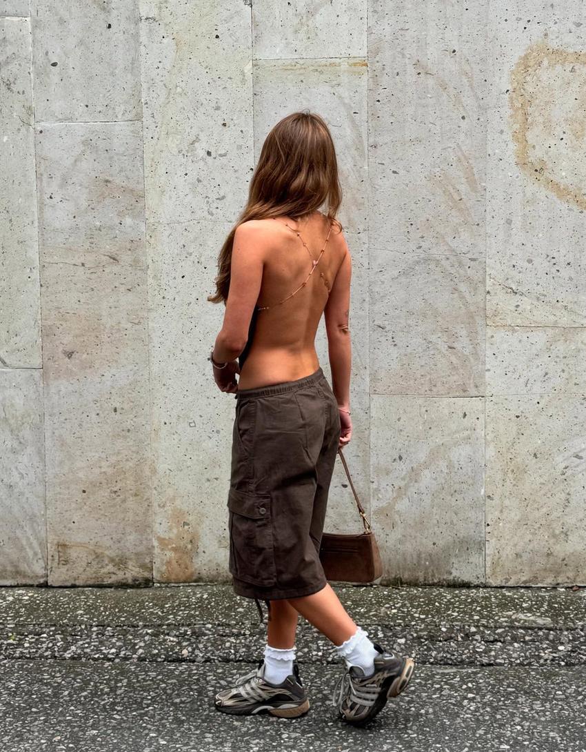 Lyhyt toppi kauluksella-Khaki-1