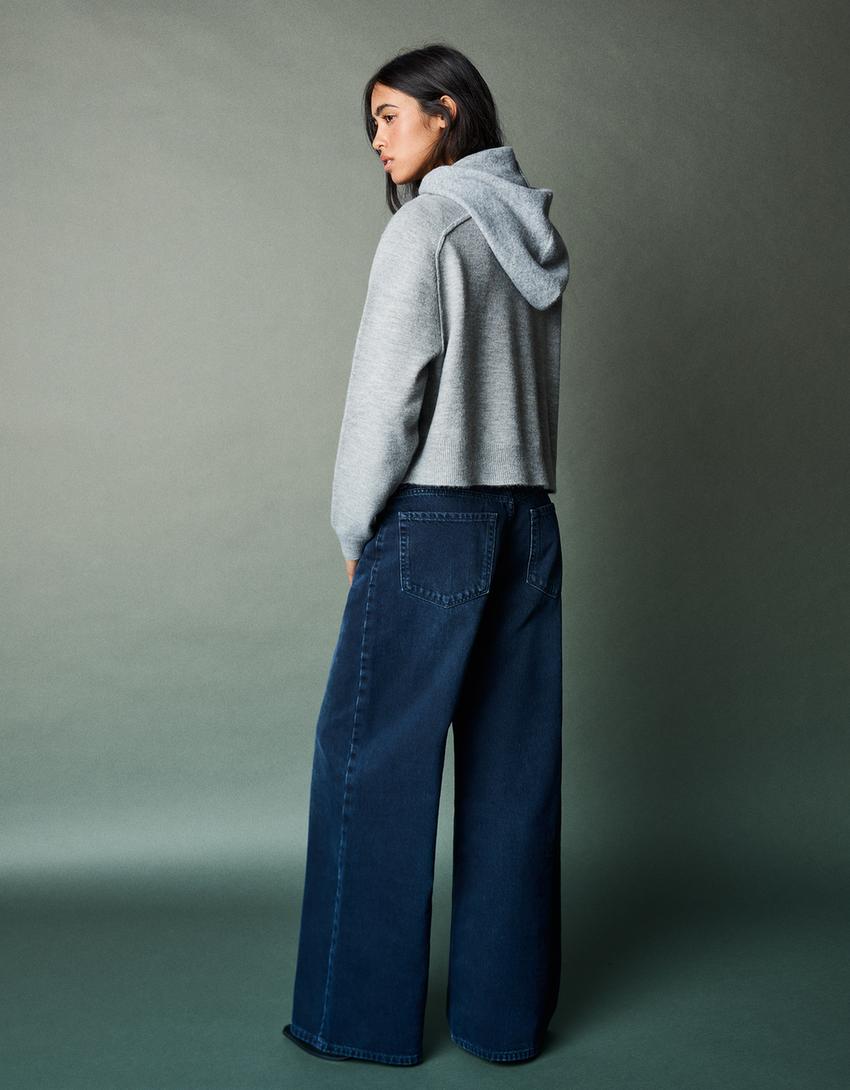 Wide-leg jeans