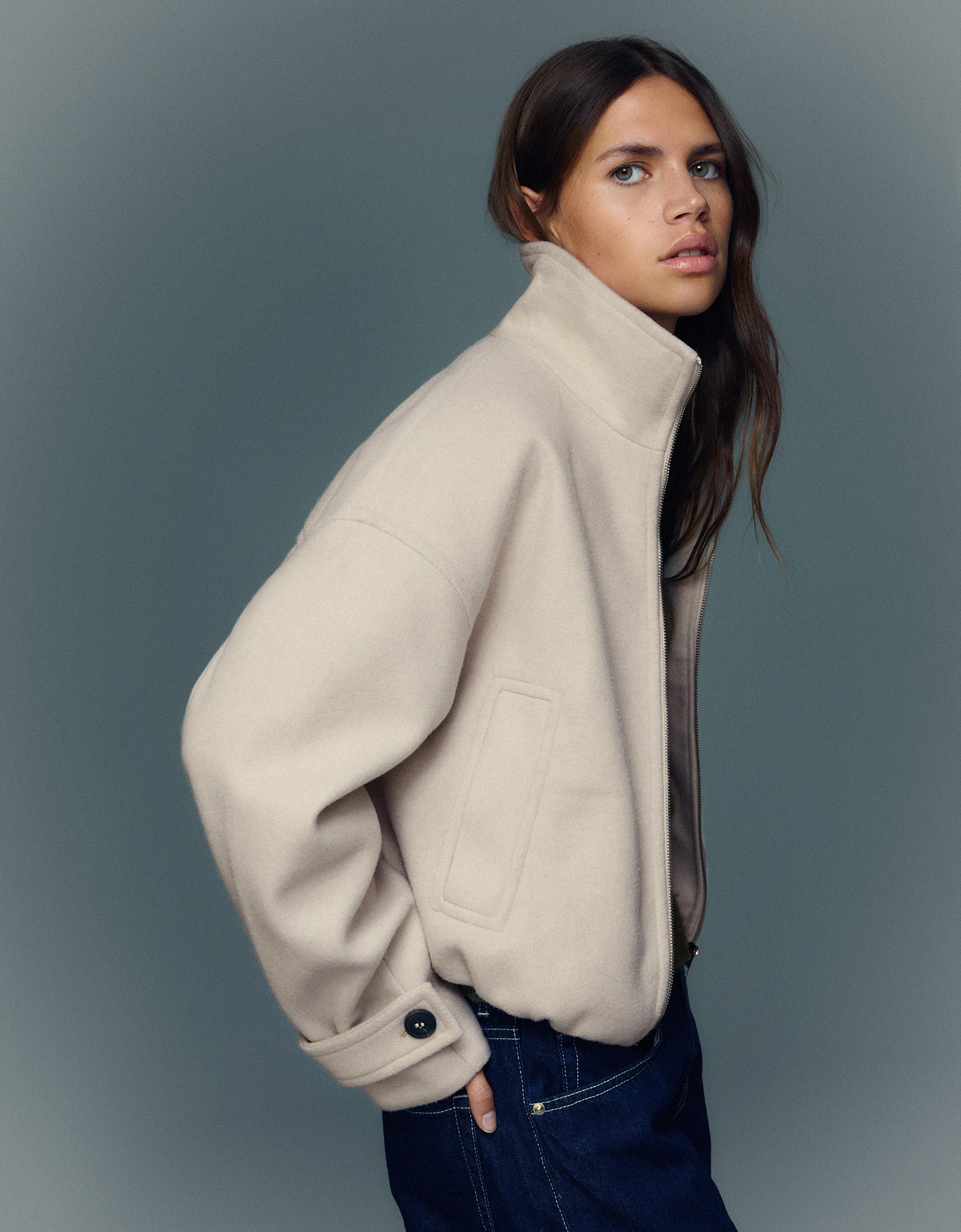 Soft touch jacket — Sand