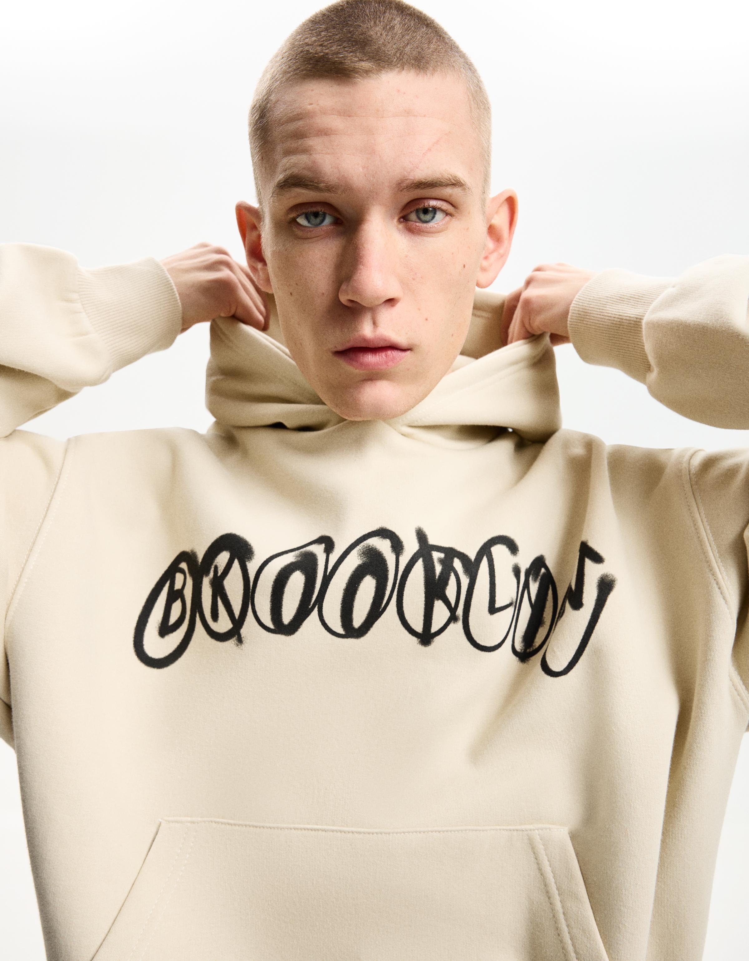 Bershka Hoodie Im Boxy-Fit Mit Kapuze Und Print Herren S Camel