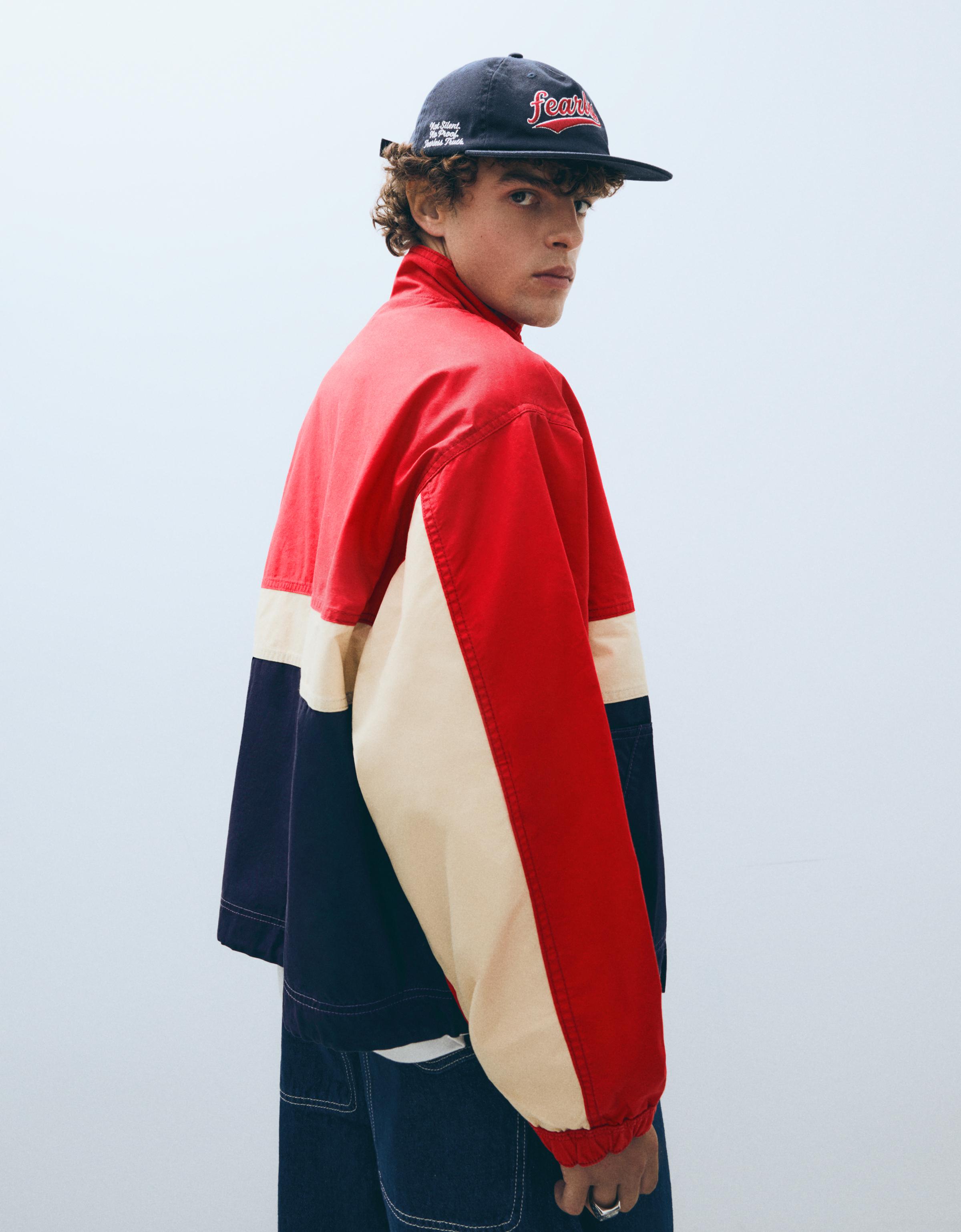 Zip-up windbreaker — Red