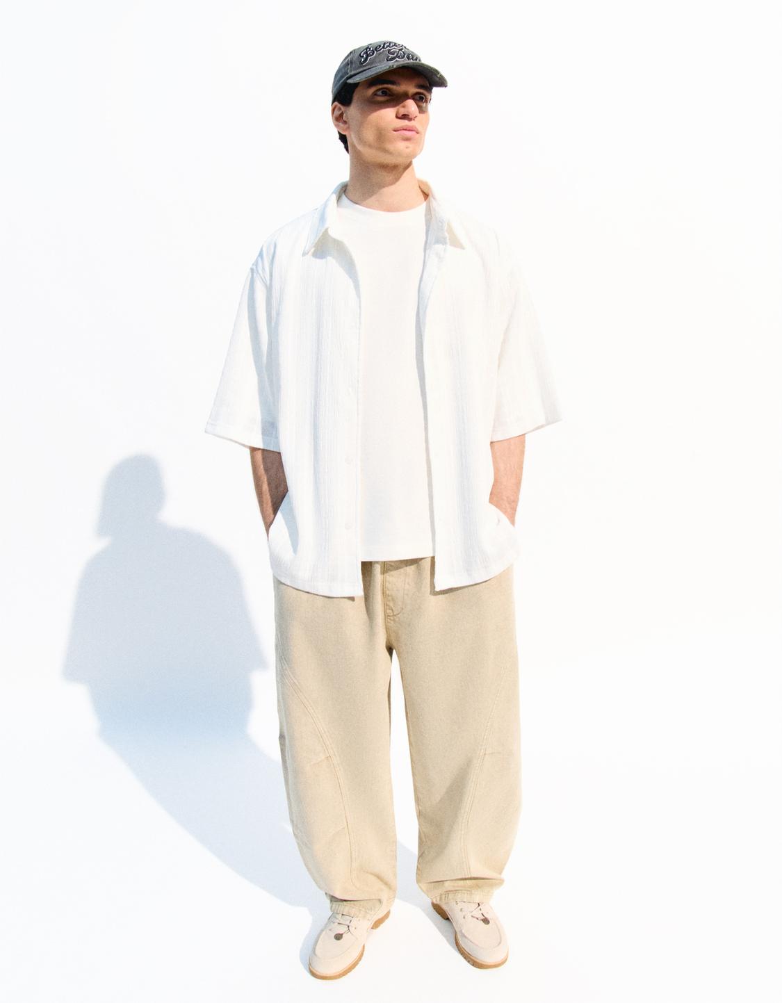 Textured boxy fit short sleeve shirt