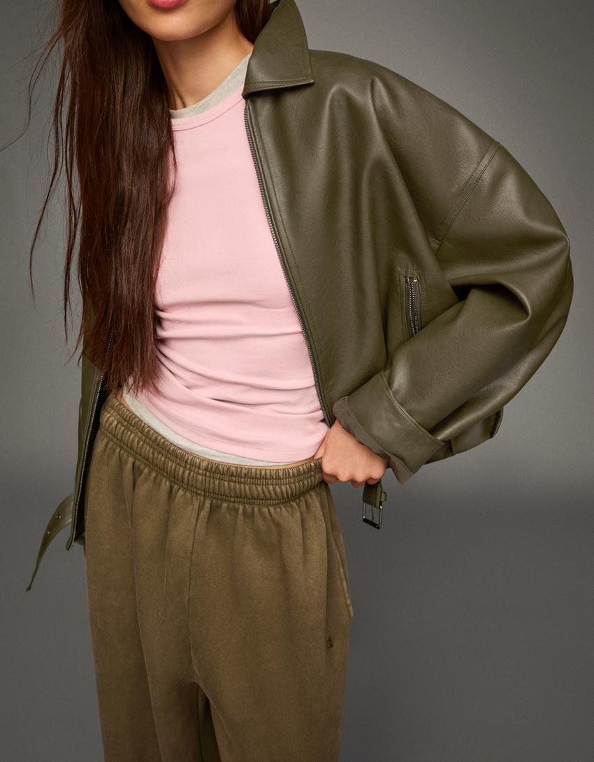 Kurtka bomber ze sztucznej skóry z paskiem-Khaki