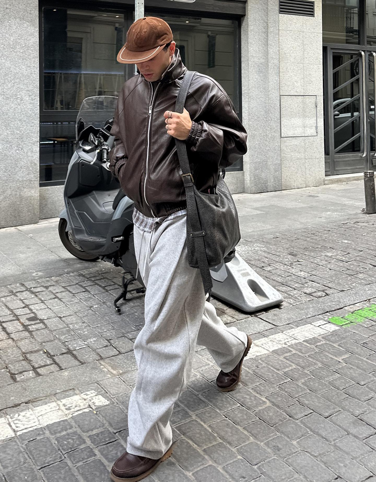 Bershka kurtka ze sztucznej skóry brązowy