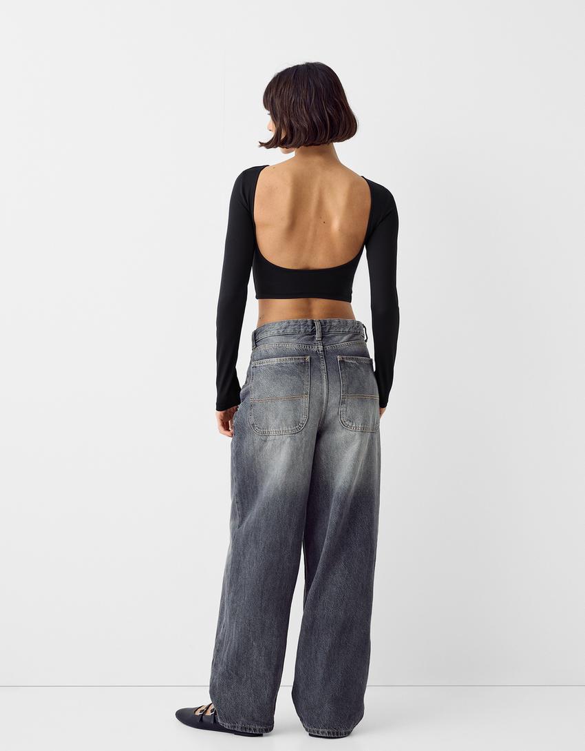 Long sleeve T-shirt with an open back-Black