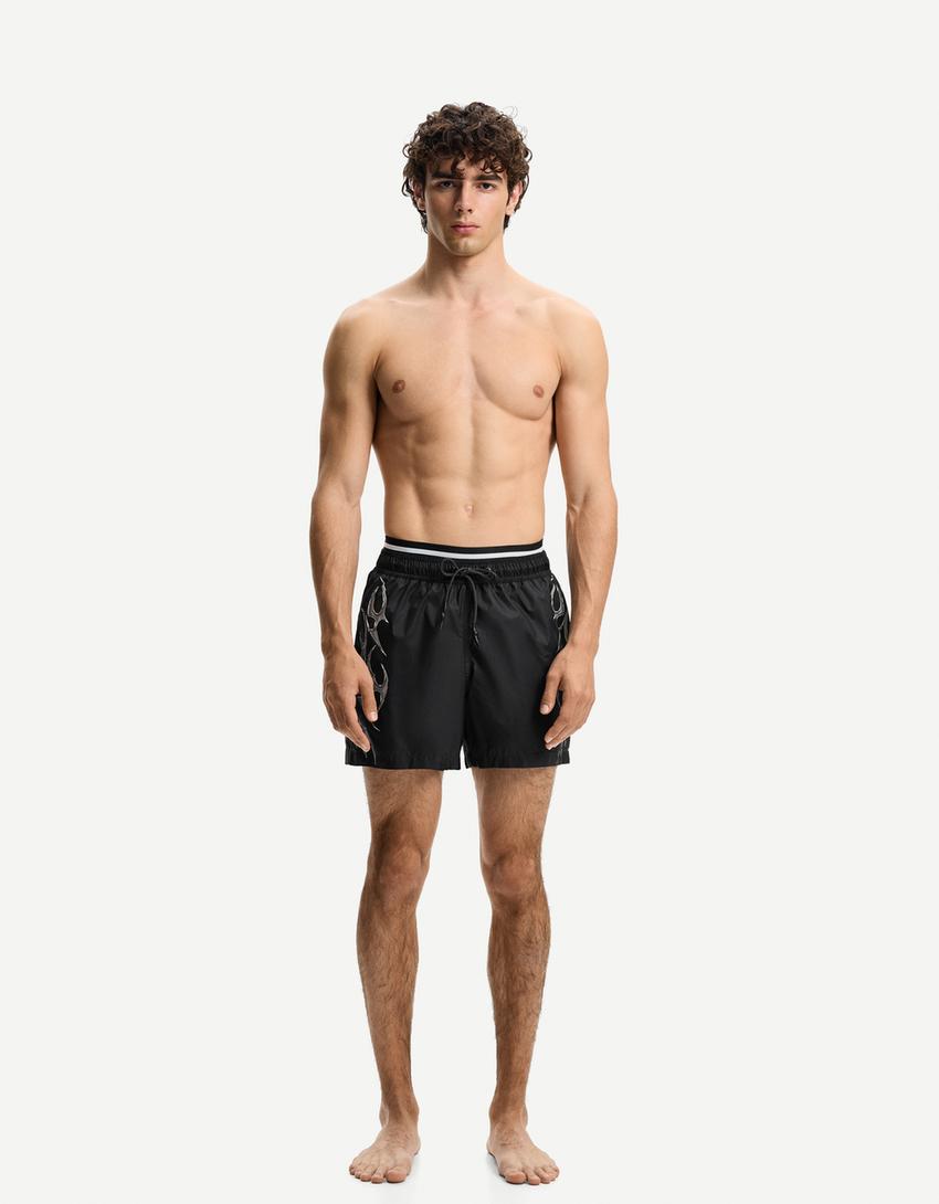 Swimming trunks with double waistband and print-Black