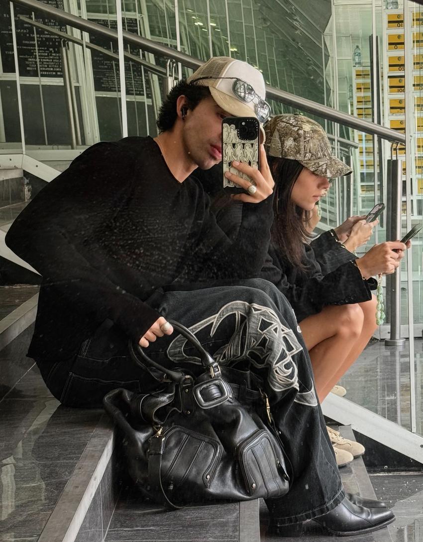 Yanları yamalı super baggy fit jean-Siyah