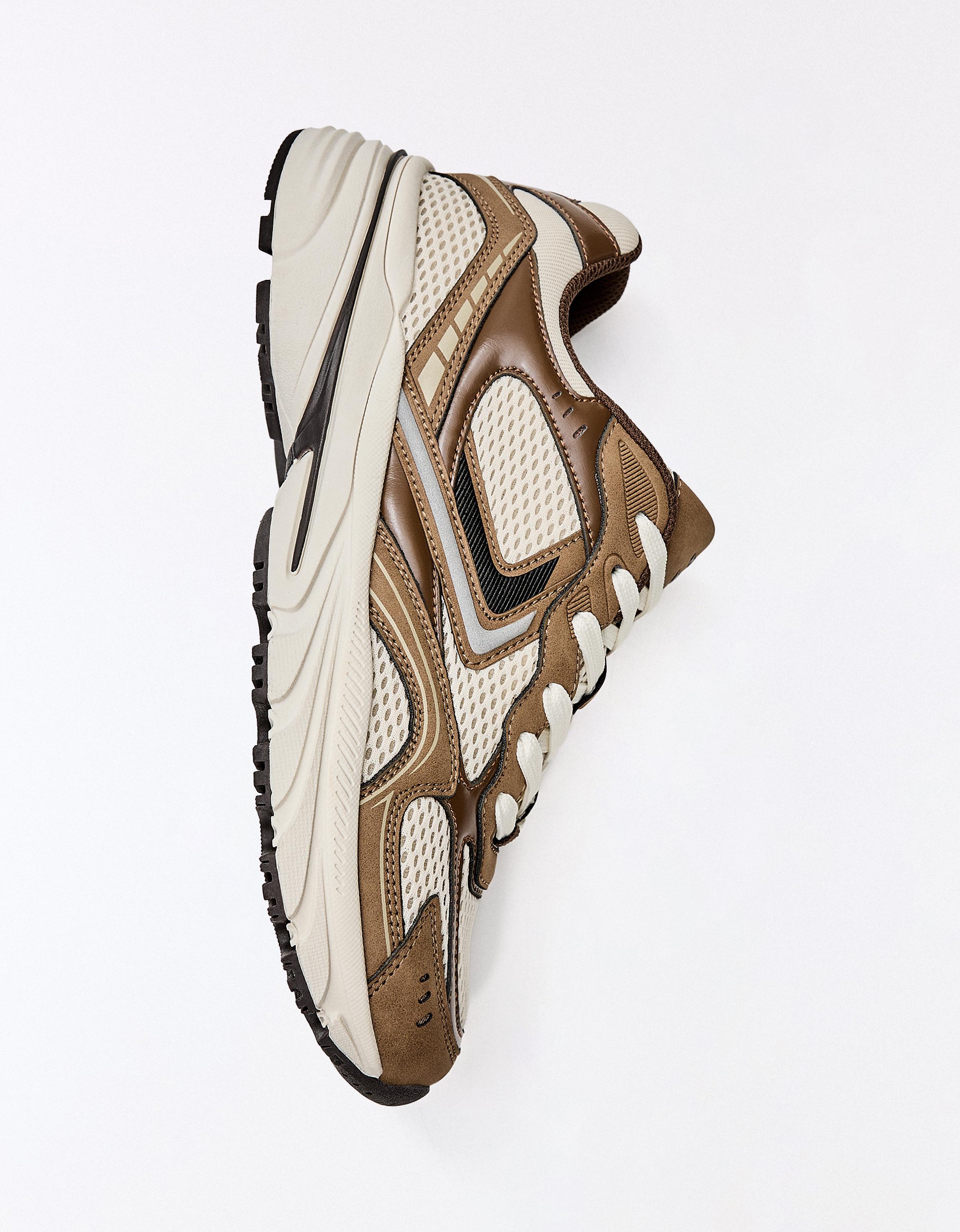 MULTI-PIECE TRAINERS — Multicolored