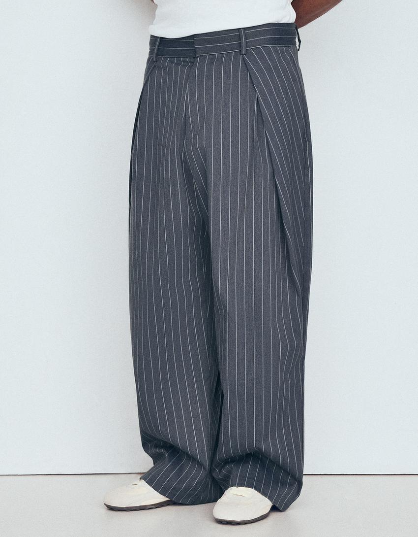 Super baggy trousers with double darts-Navy