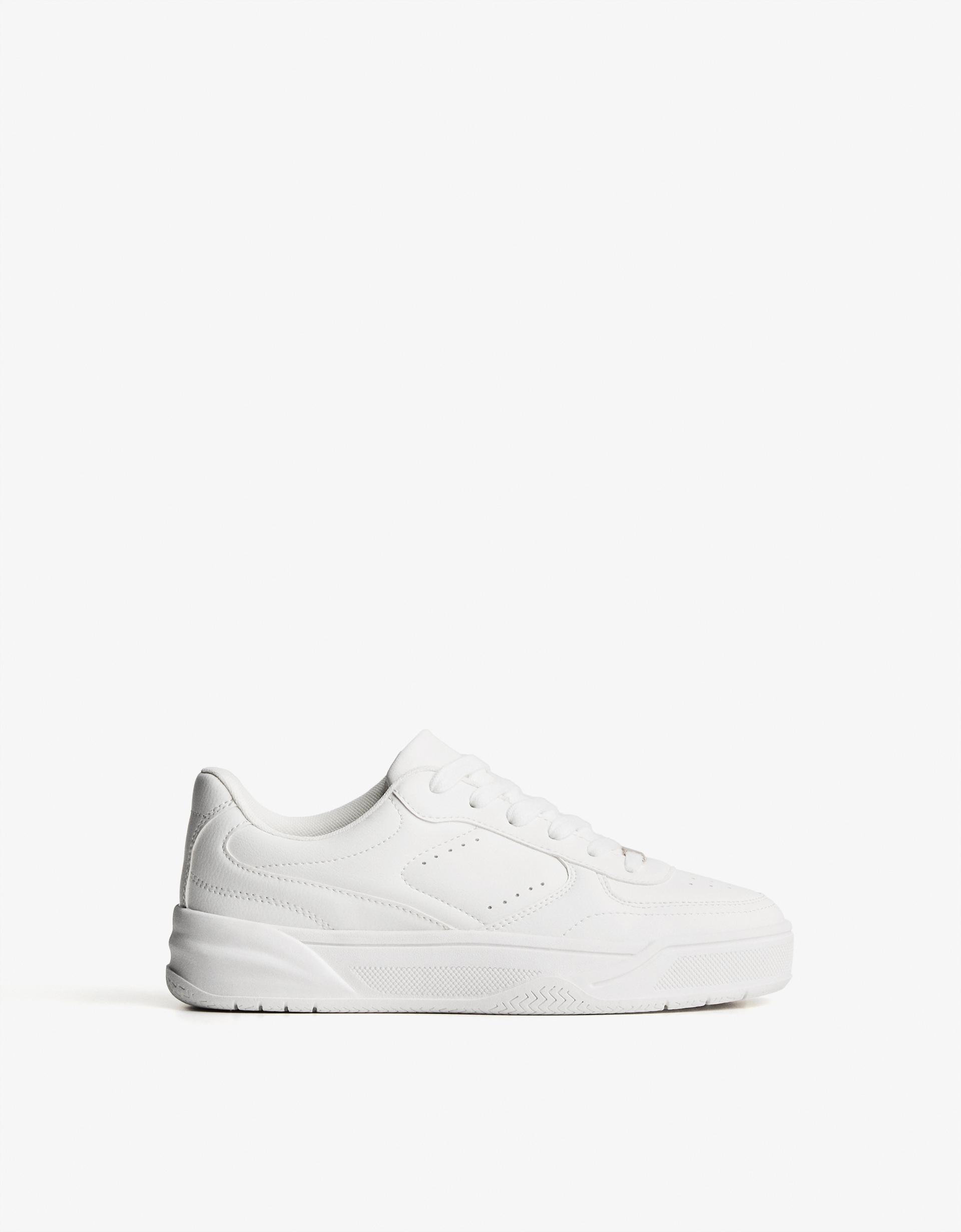 Basic sneakers - Shoes - Women | Bershka