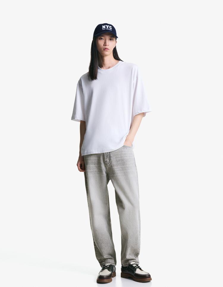 Tapered loose fit jeans