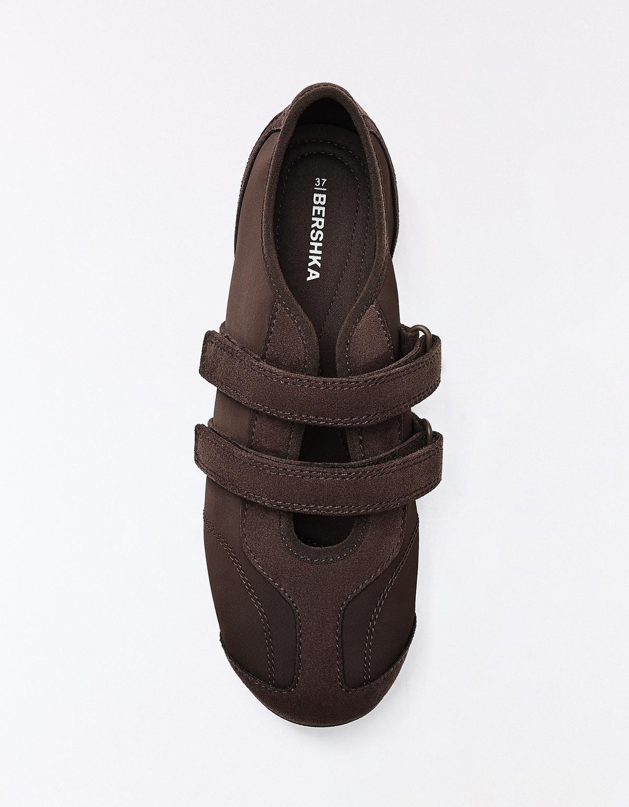 Sporty ballet flats — Brown