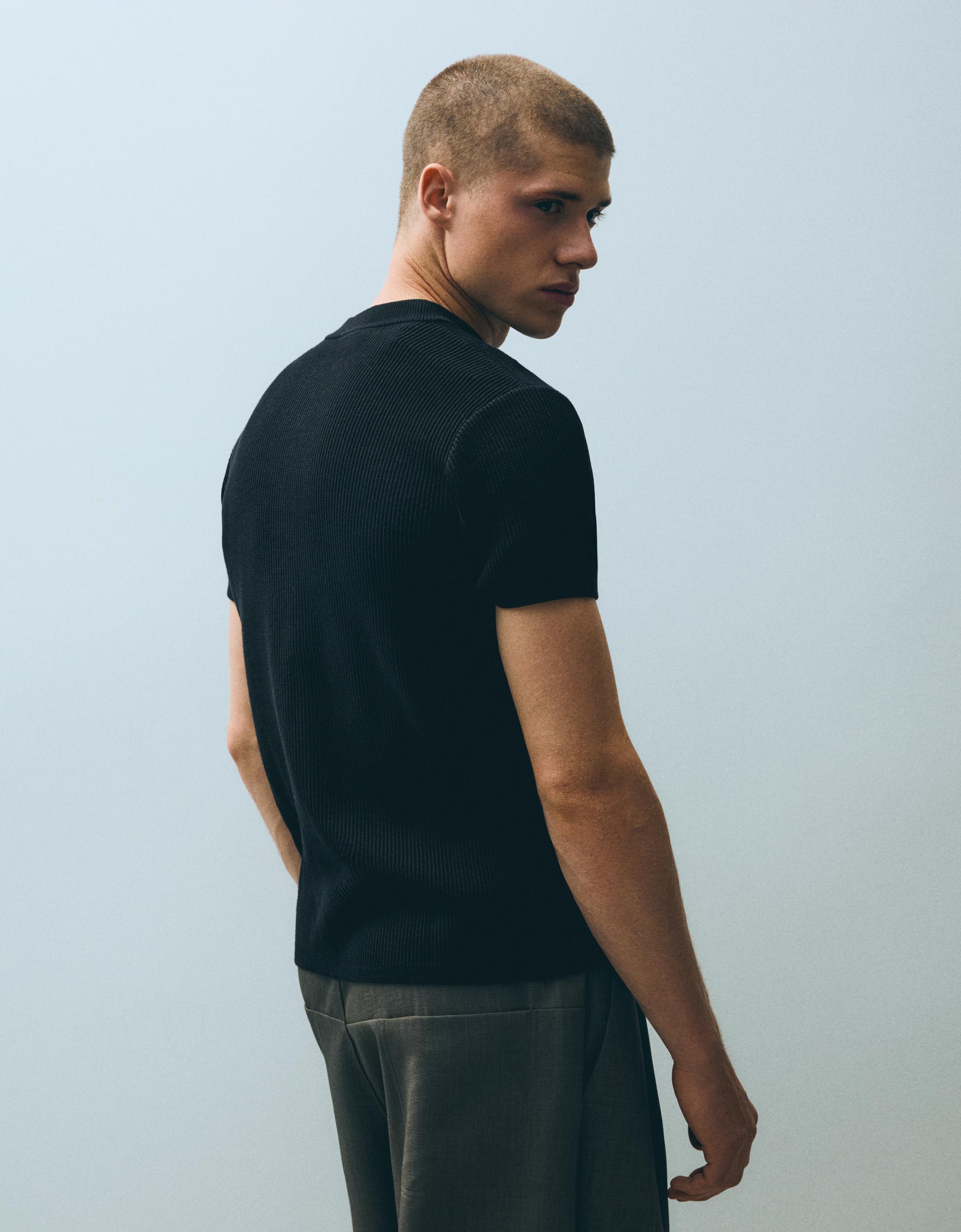 Short sleeve henley T-shirt — Black