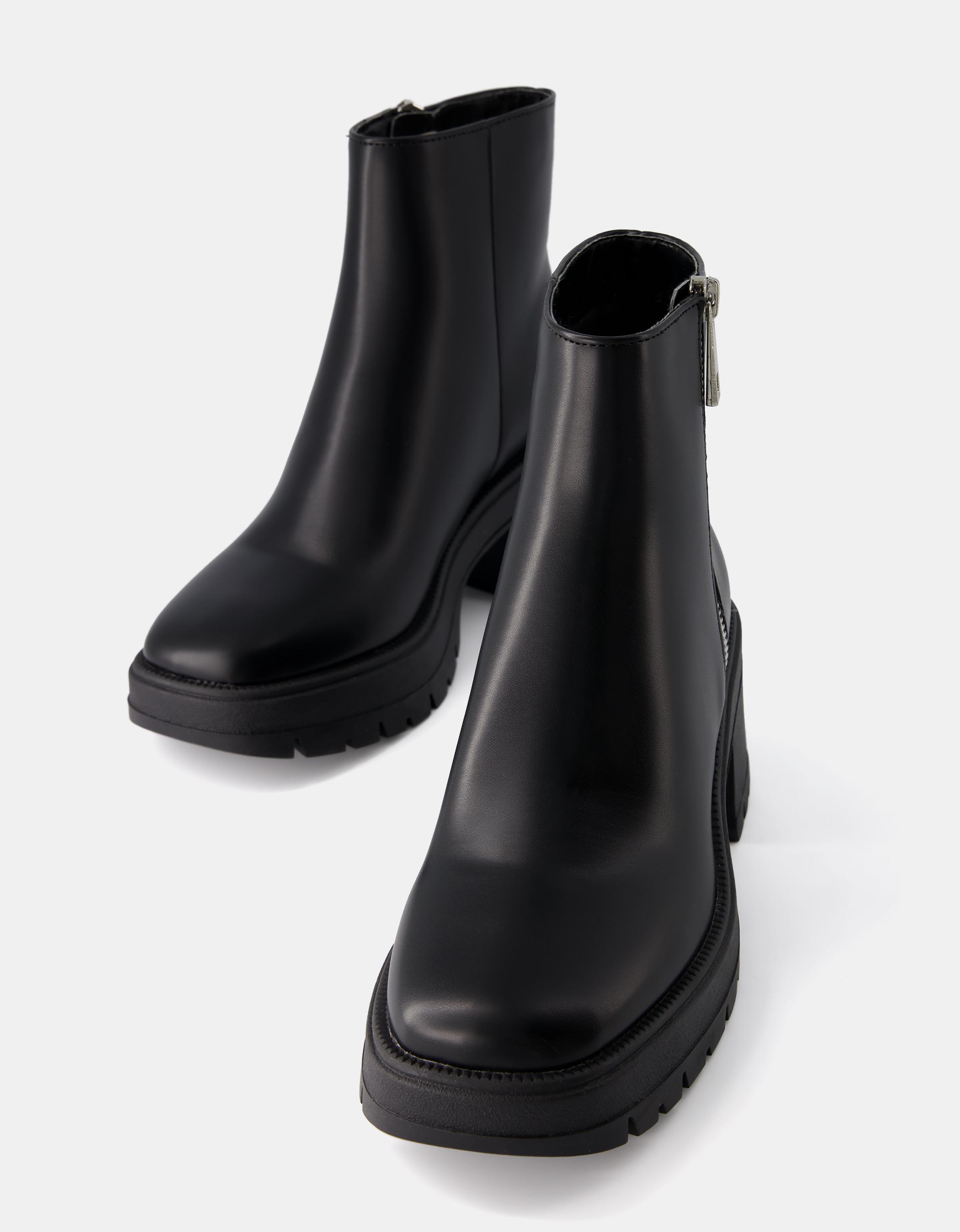 Bershka orders black ankle boots