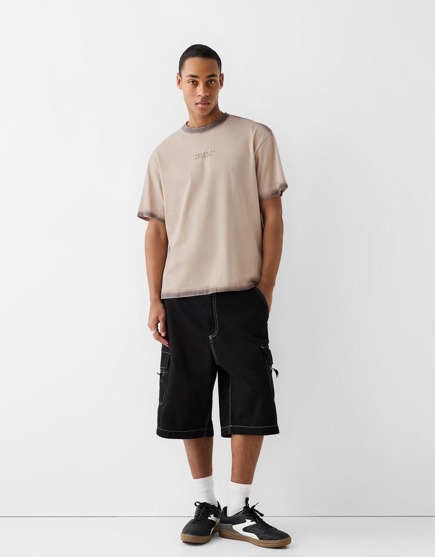 T-shirt manga curta boxy estampado-Caramelo-3