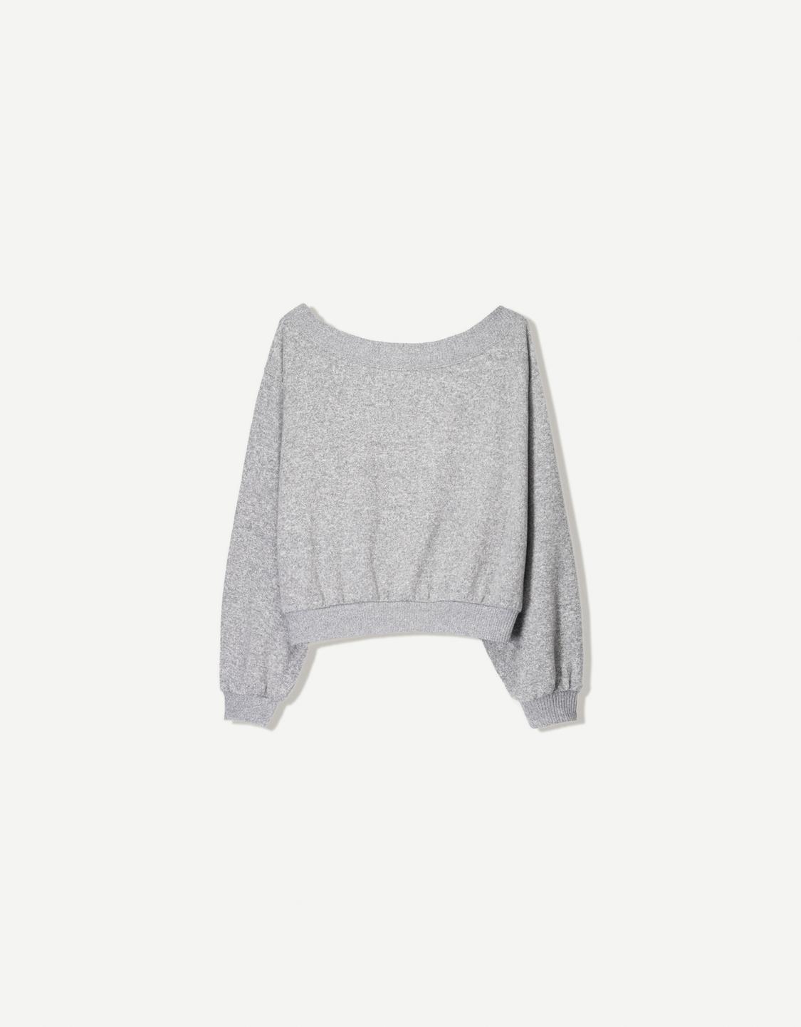 Pull asymétrique soft touch
