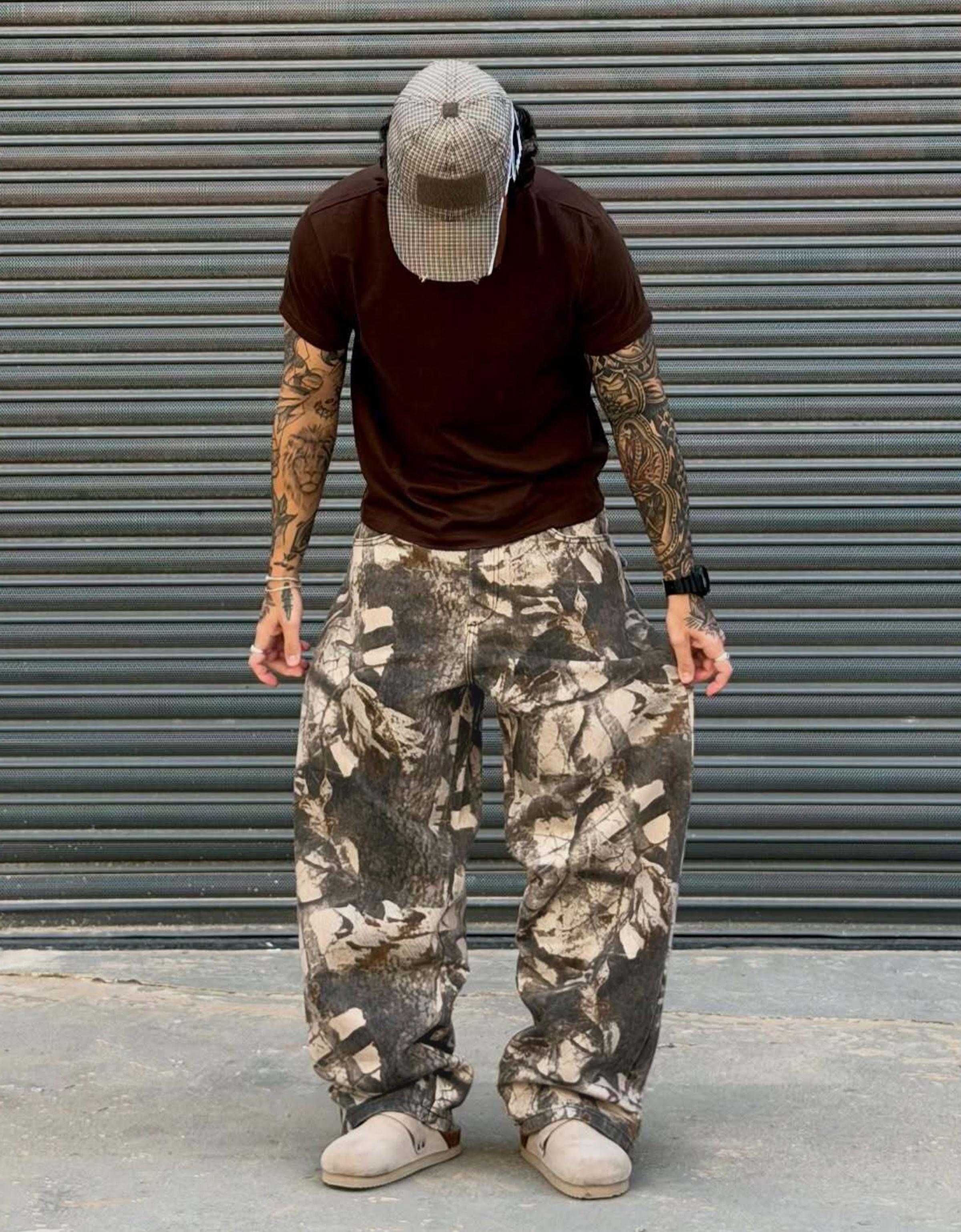 Pantalón Super Baggy Print Hombre 34 Marrón