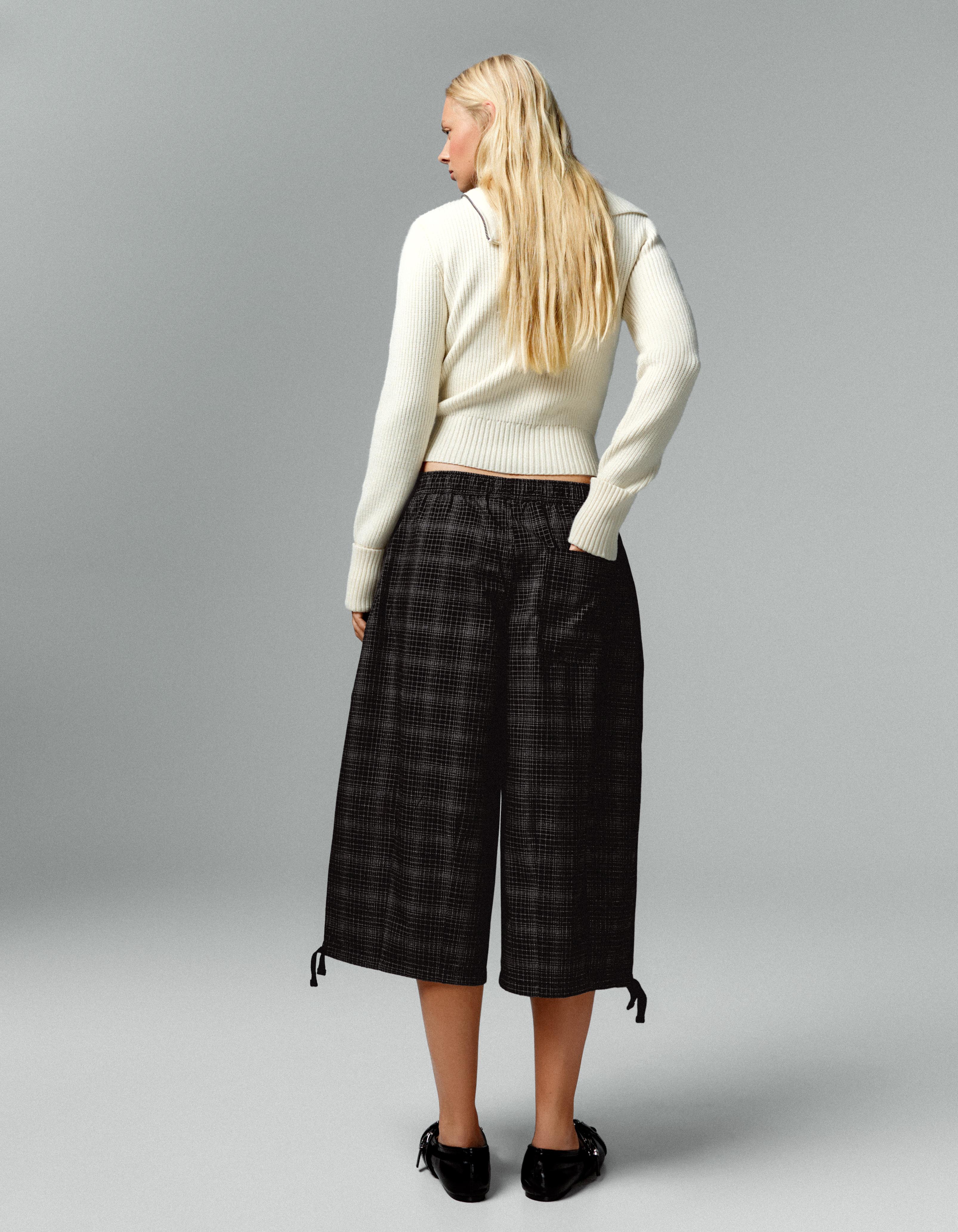 Long twill Bermuda shorts — Grey