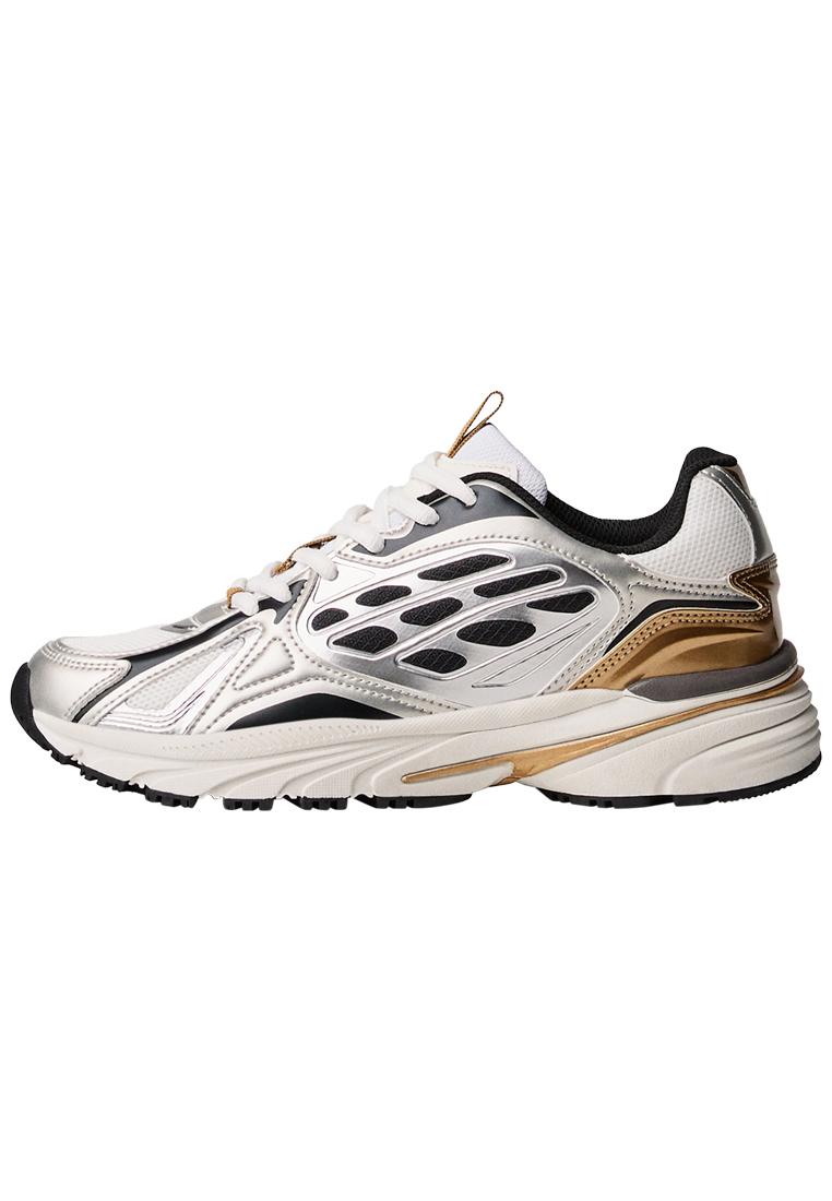 Multi-piece trainers