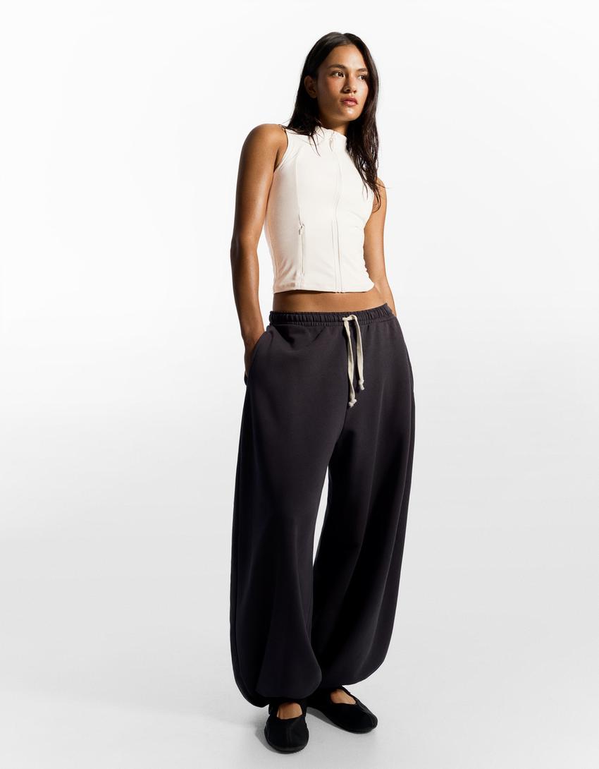 Technical zip-up gilet-Oats