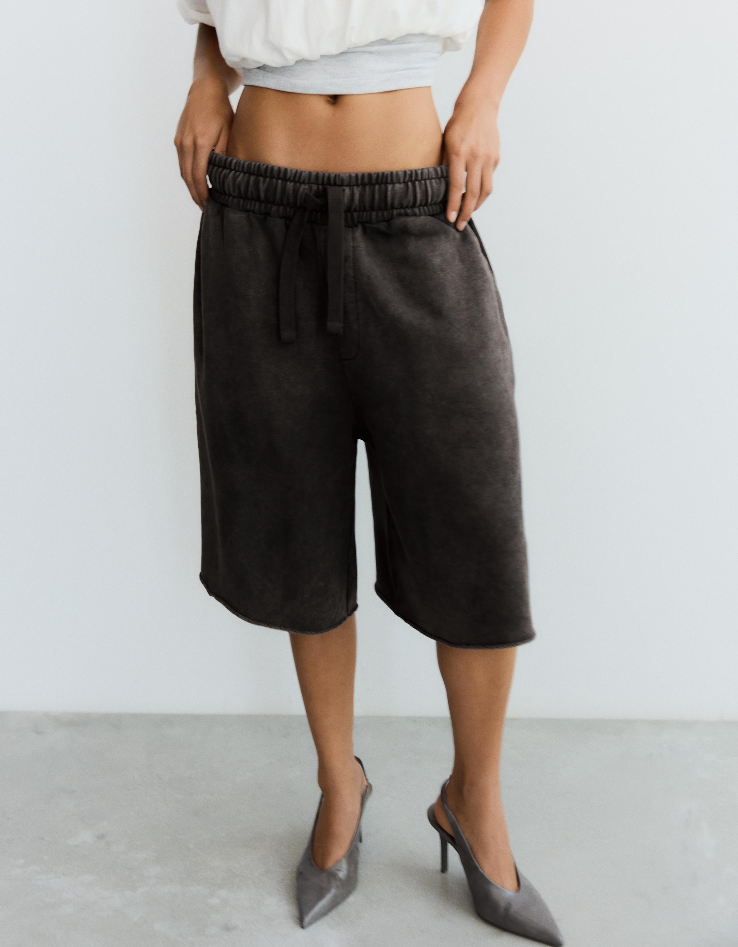 Boxy print Bermuda shorts — Grey
