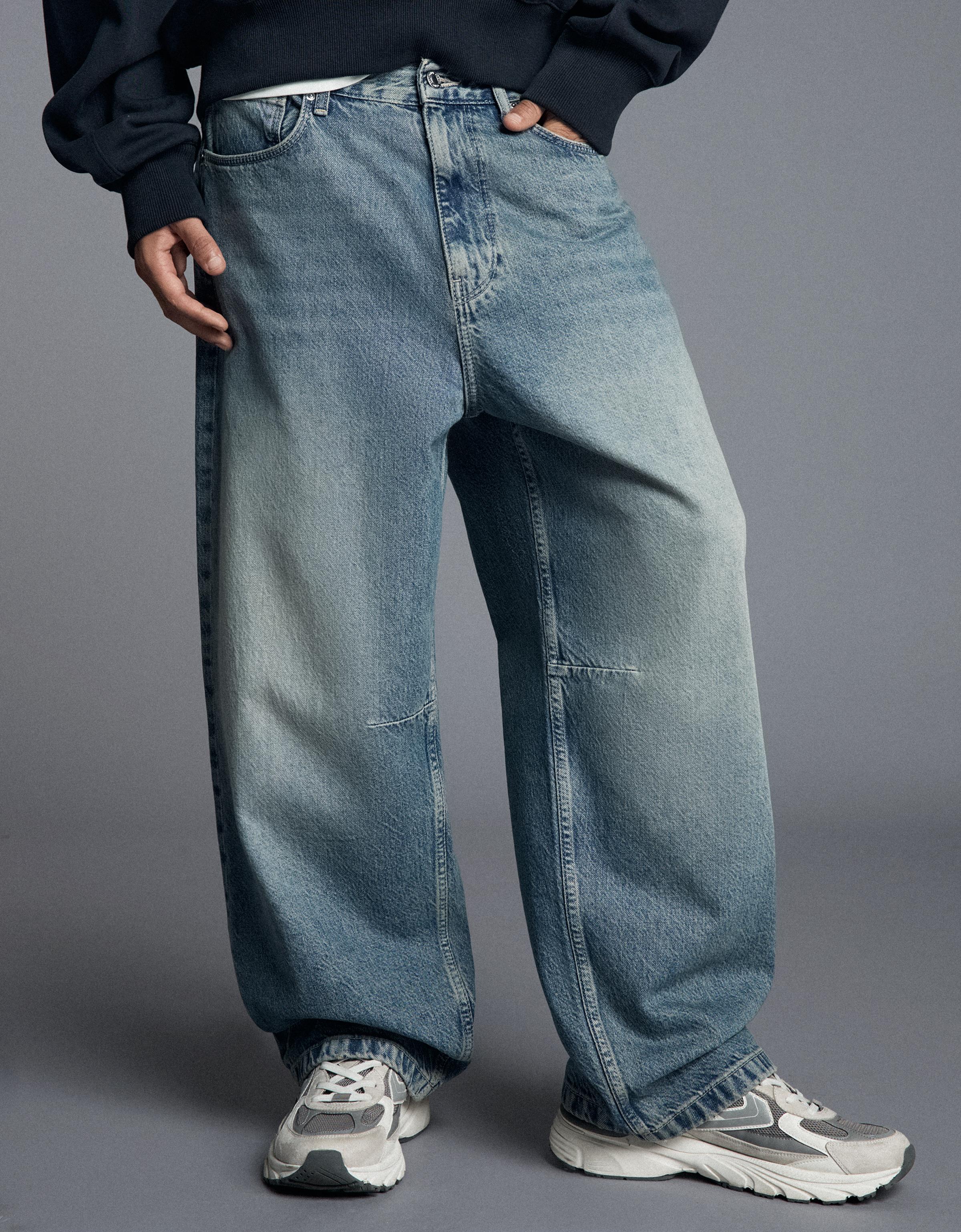 Neobarrel jeans with back buckle — Light blue