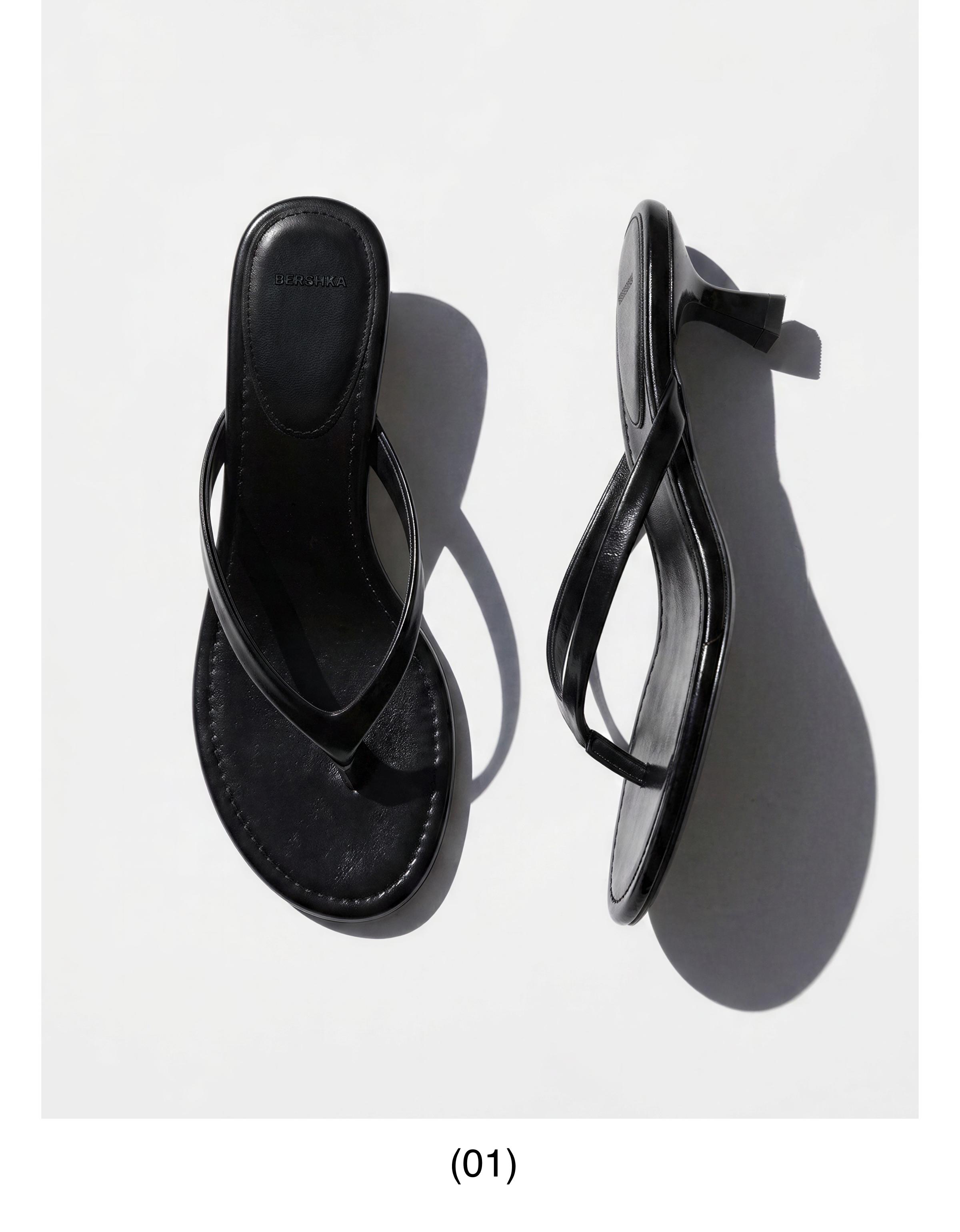 Heeled thong sandals — BLACK
