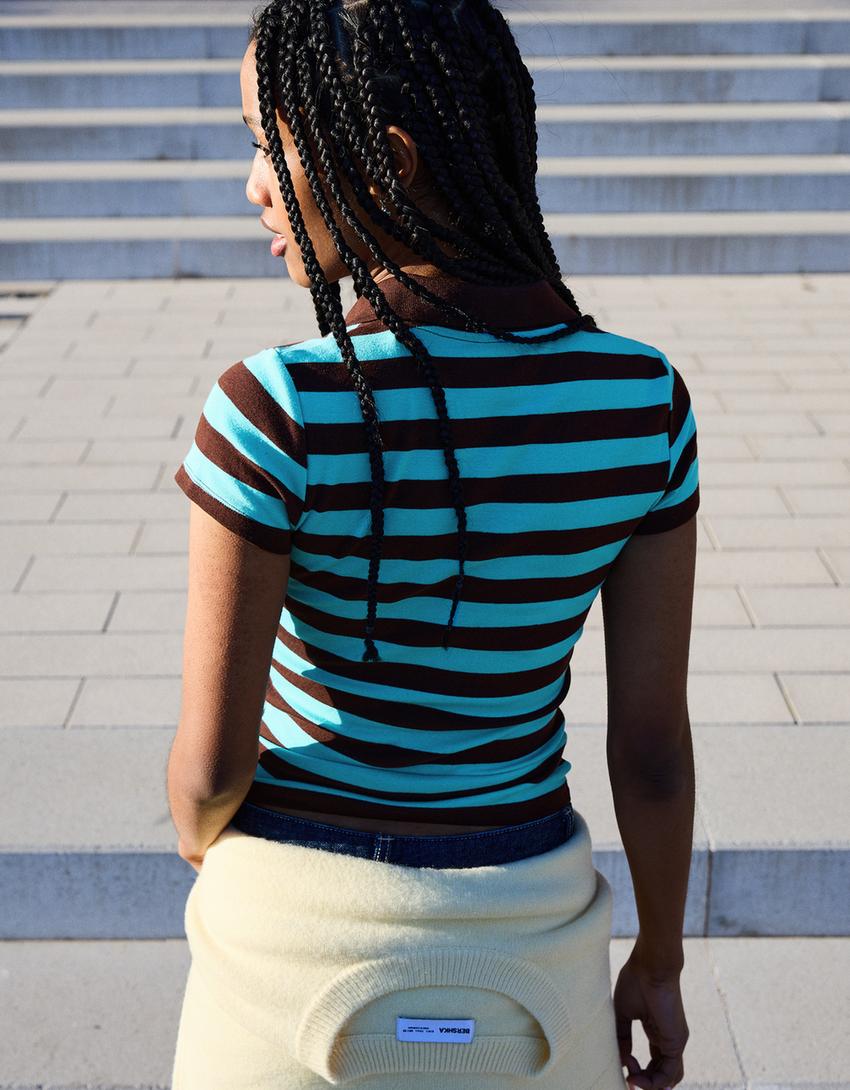 Gestreiftes Poloshirt-Braun