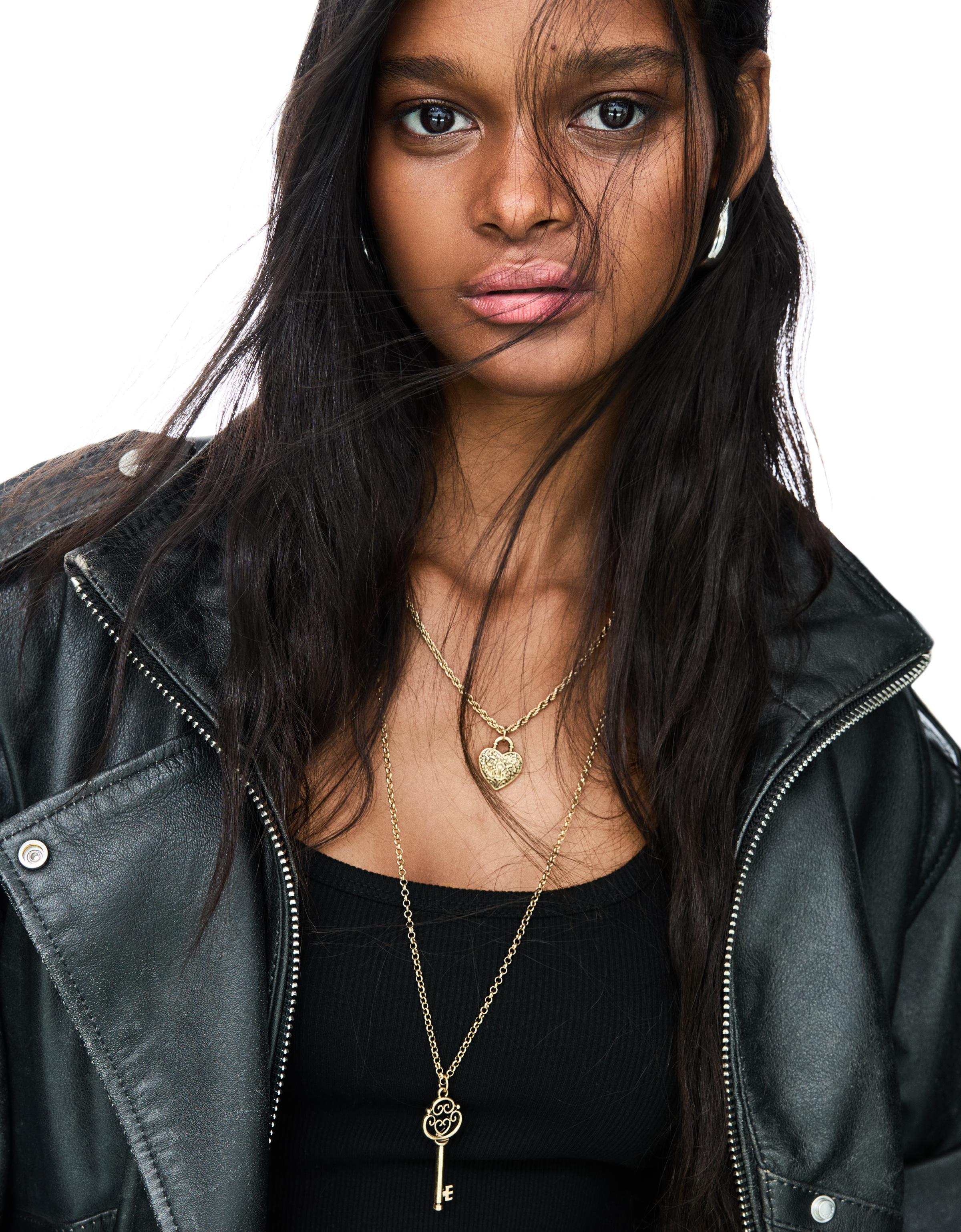 Bershka Anhänger-Halskette Damen Gold