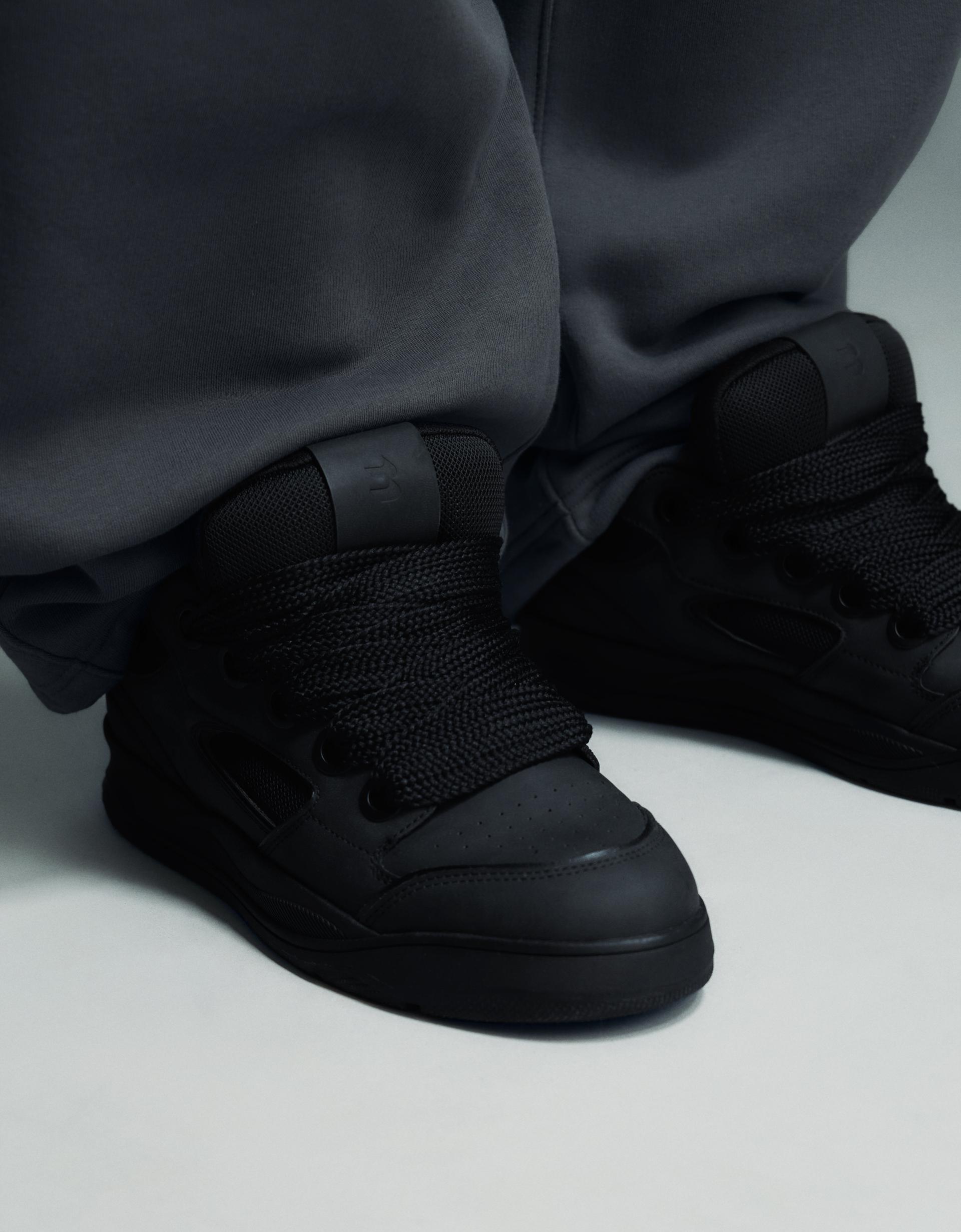 Chunky skater trainers