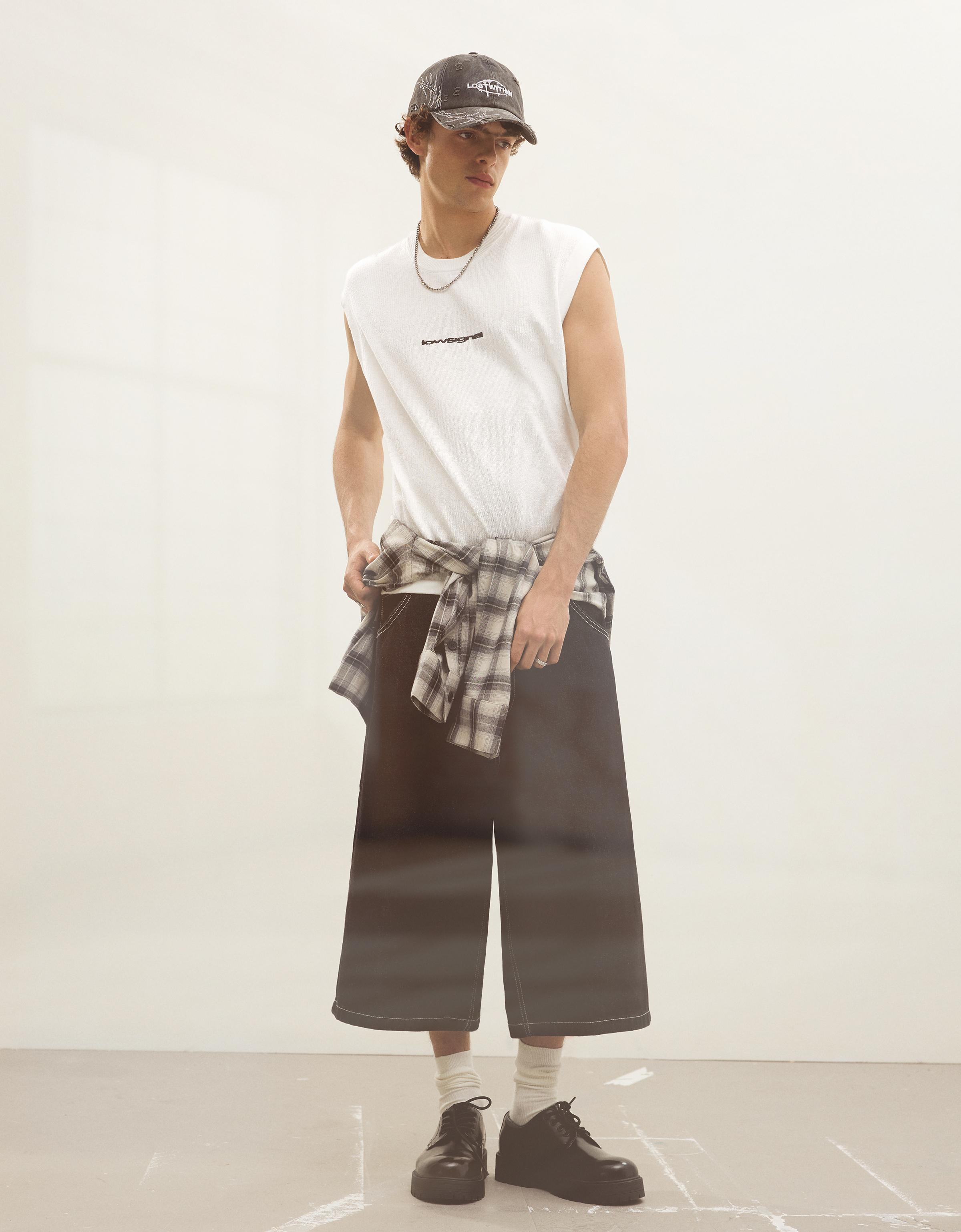 İşlemeli kolsuz tişört - Görsel 10