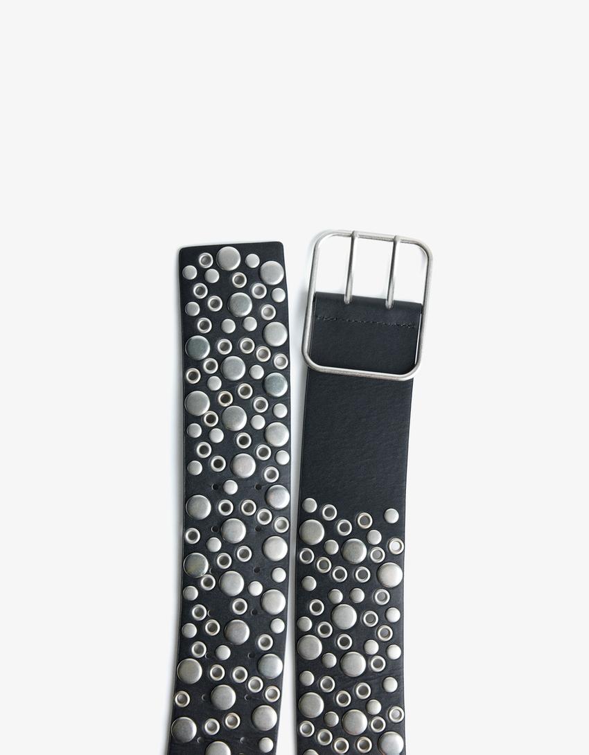 Cinto largo com tachas em polipele-Preto