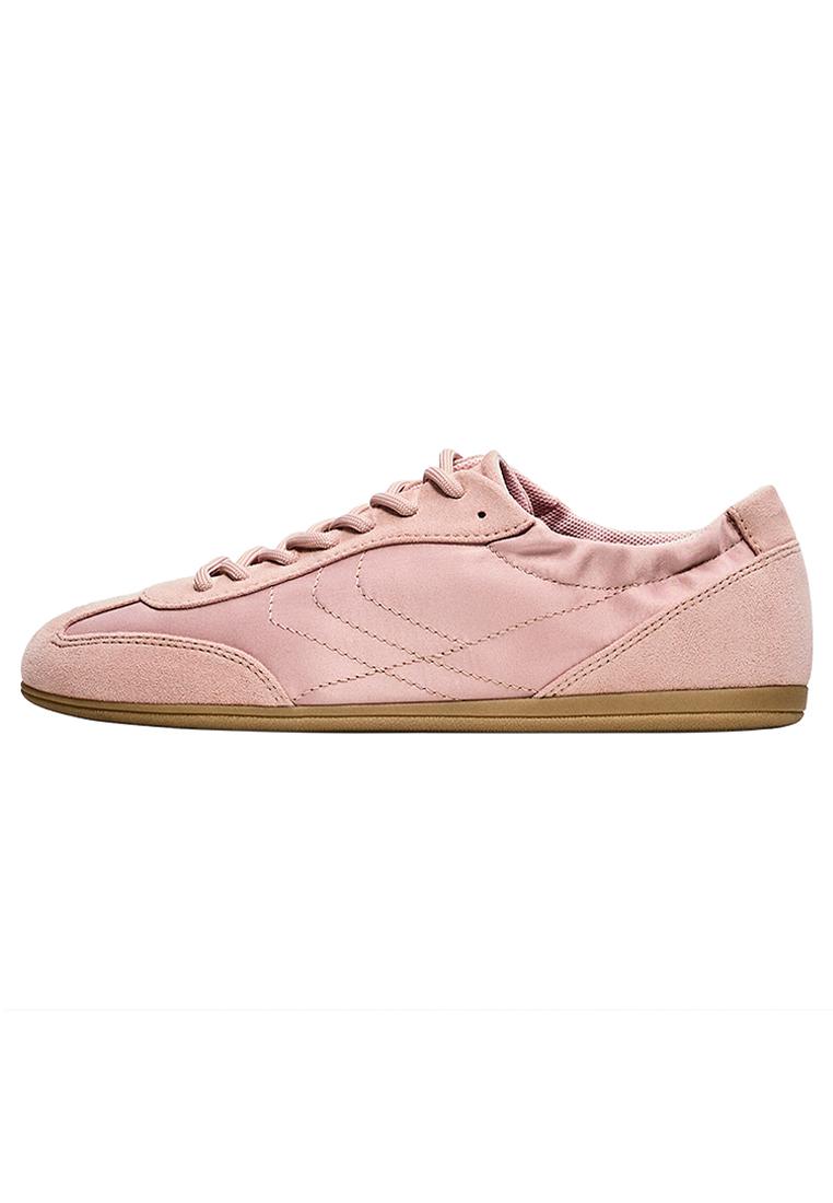 Thin sole slippers