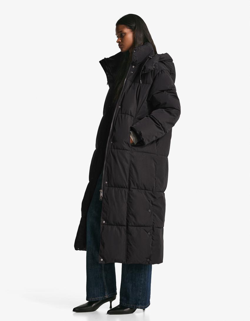 Uzun kapüşonlu su geçirmez şişme mont-Siyah