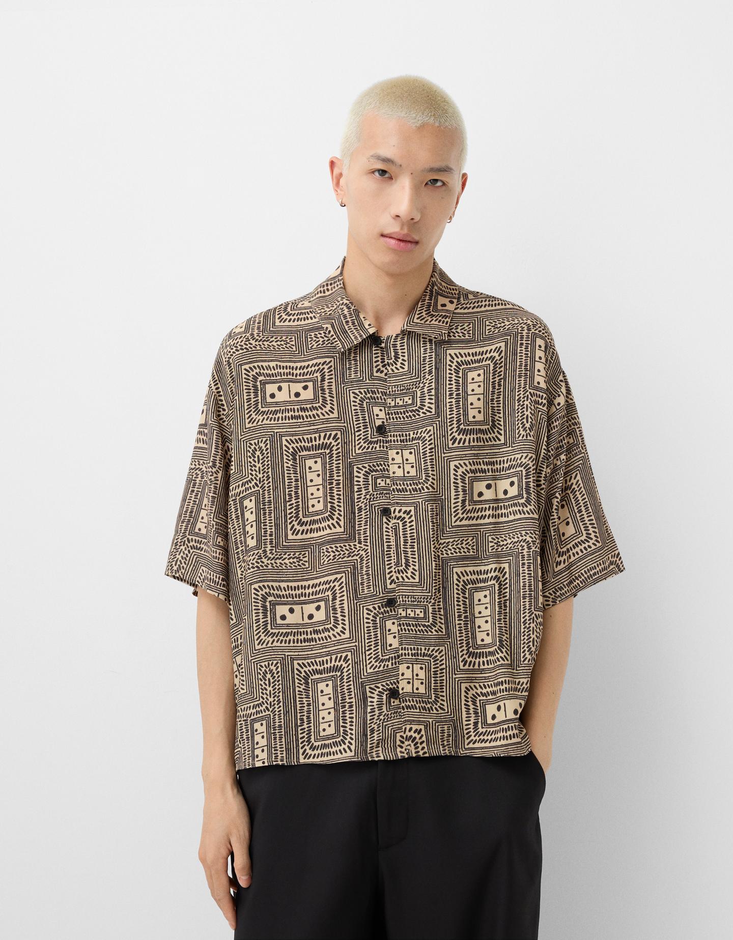 Bershka Camisa Manga Corta Boxy Estampada Hombre L Arena