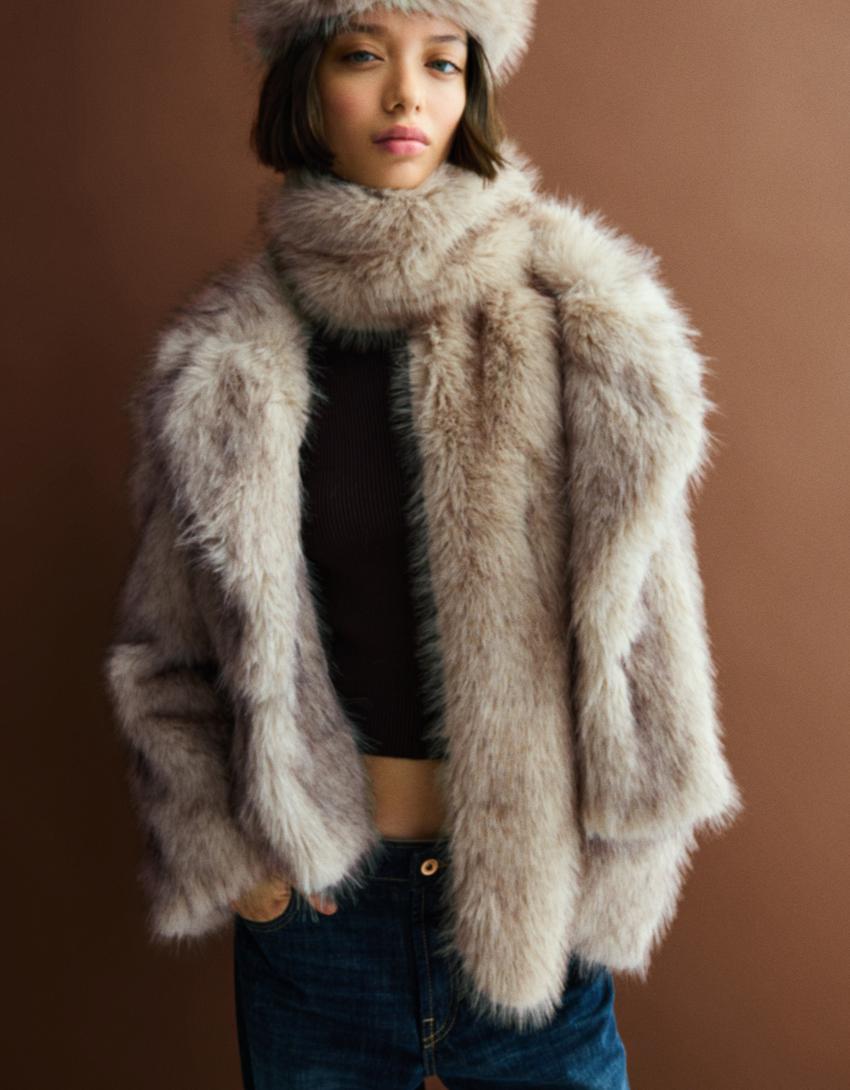 Faux fur stole-Cream