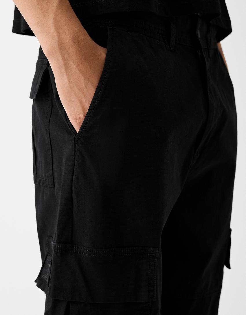 Adjustable wideleg cargo pants Men Bershka