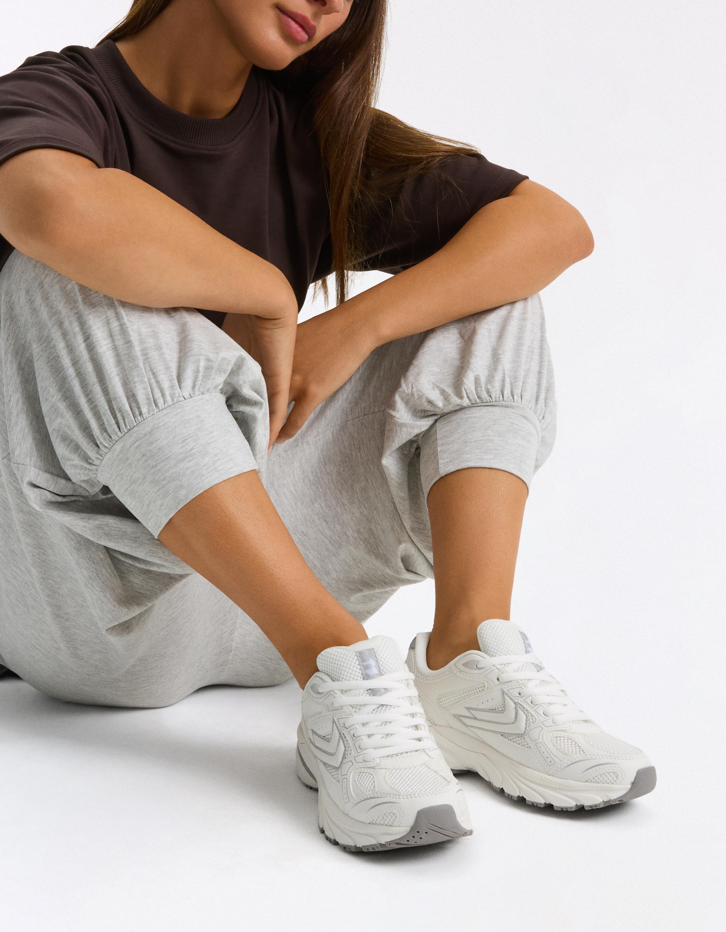 MULTI-PIECE TRAINERS — WHITE
