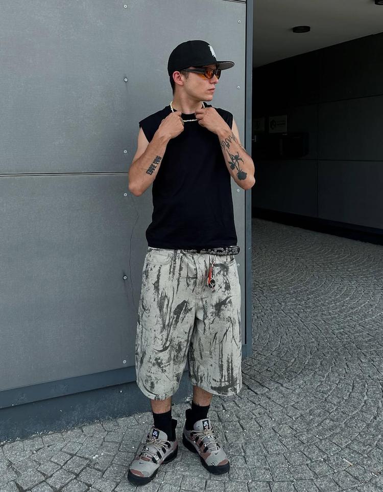 Printed baggy Bermuda shorts