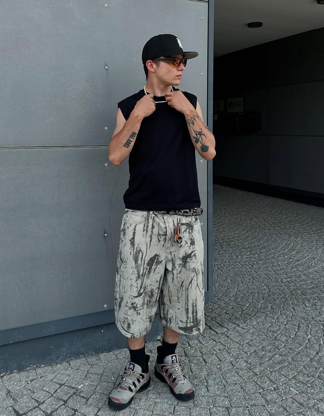 Printed baggy Bermuda shorts