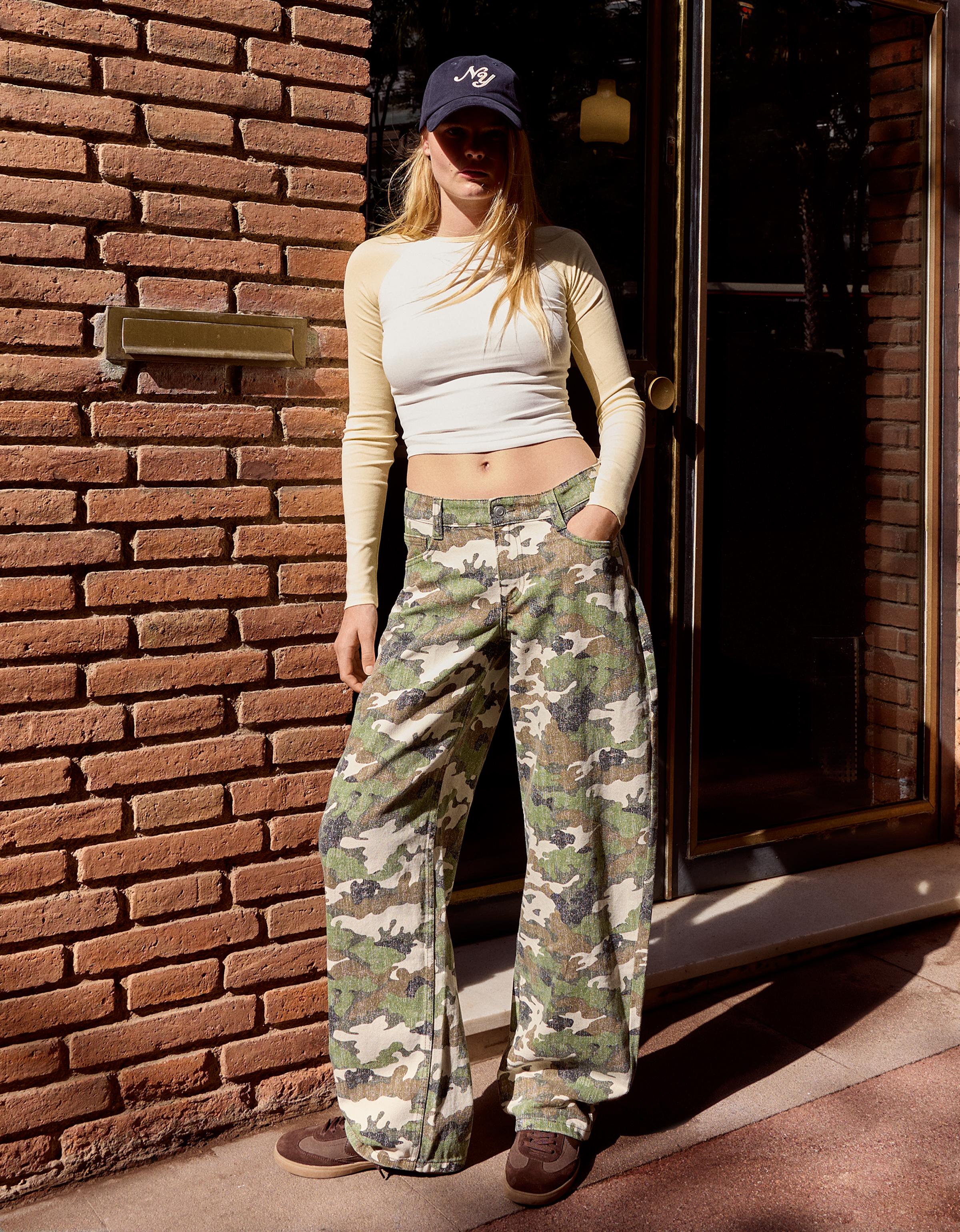 Bershka Jeans Barrel Tiro Bajo Mujer Marrón
