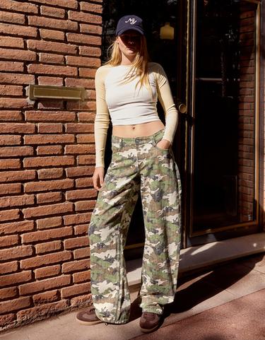Low-rise baggy barrel jeans — Brown 1