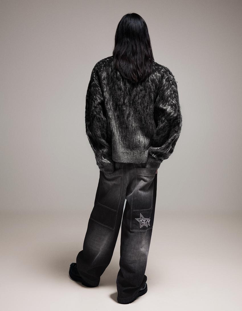 Džemperis ar apdrukātiem matu efektiem-Melns