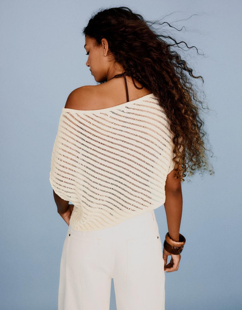 Rustic cape sweater-Cream