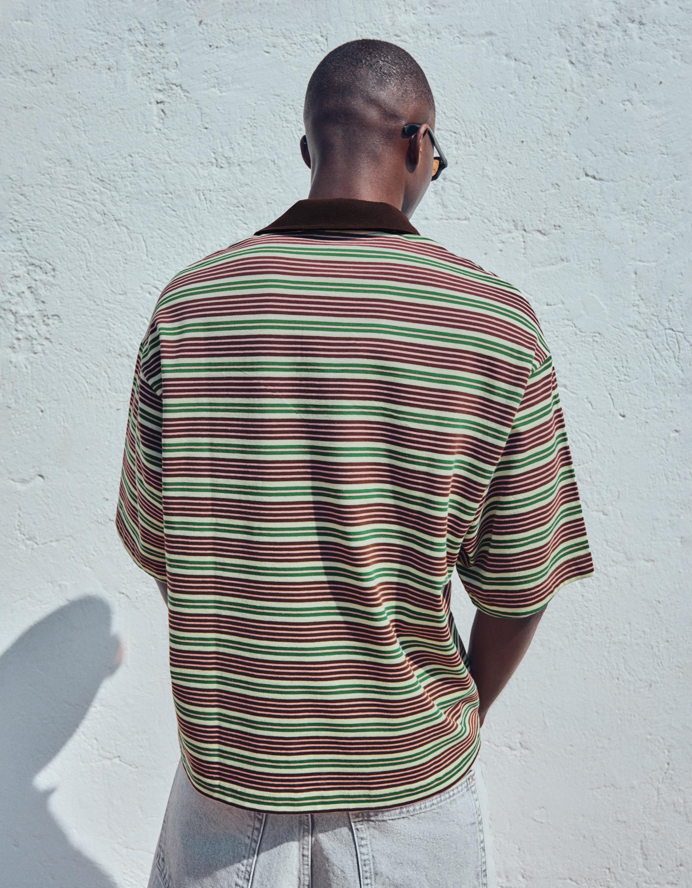 Kısa kollu çizgili işlemeli polo - Görsel 12