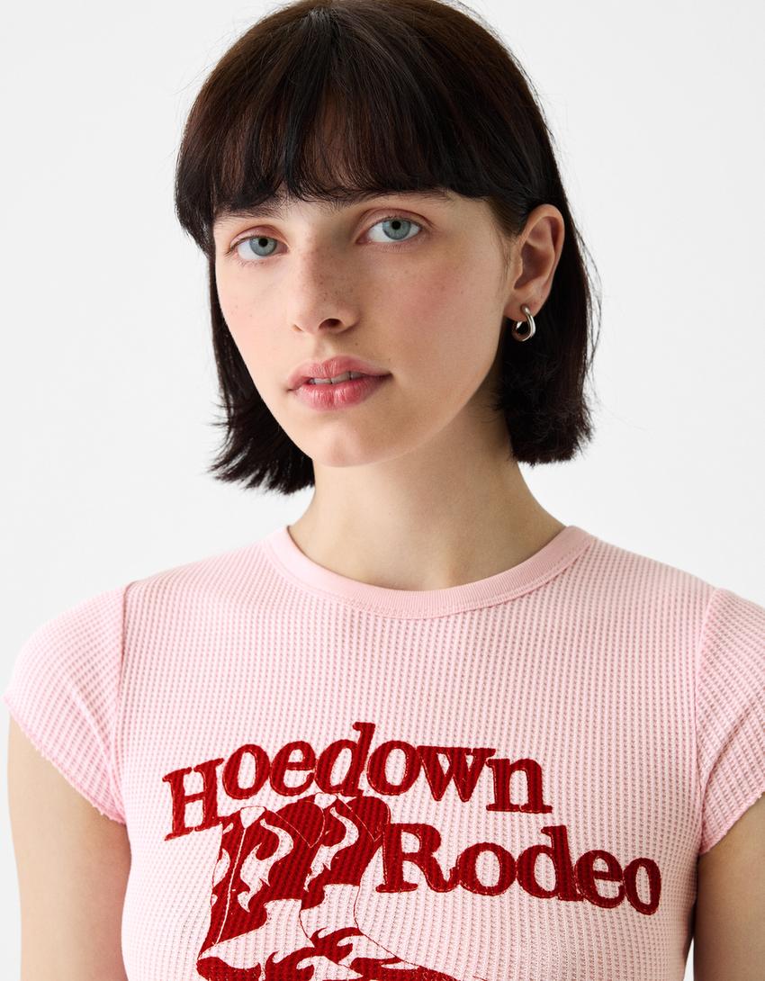 تيشرت بغرزة وافل وأكمام قصيرة وطبعة-زهري-2