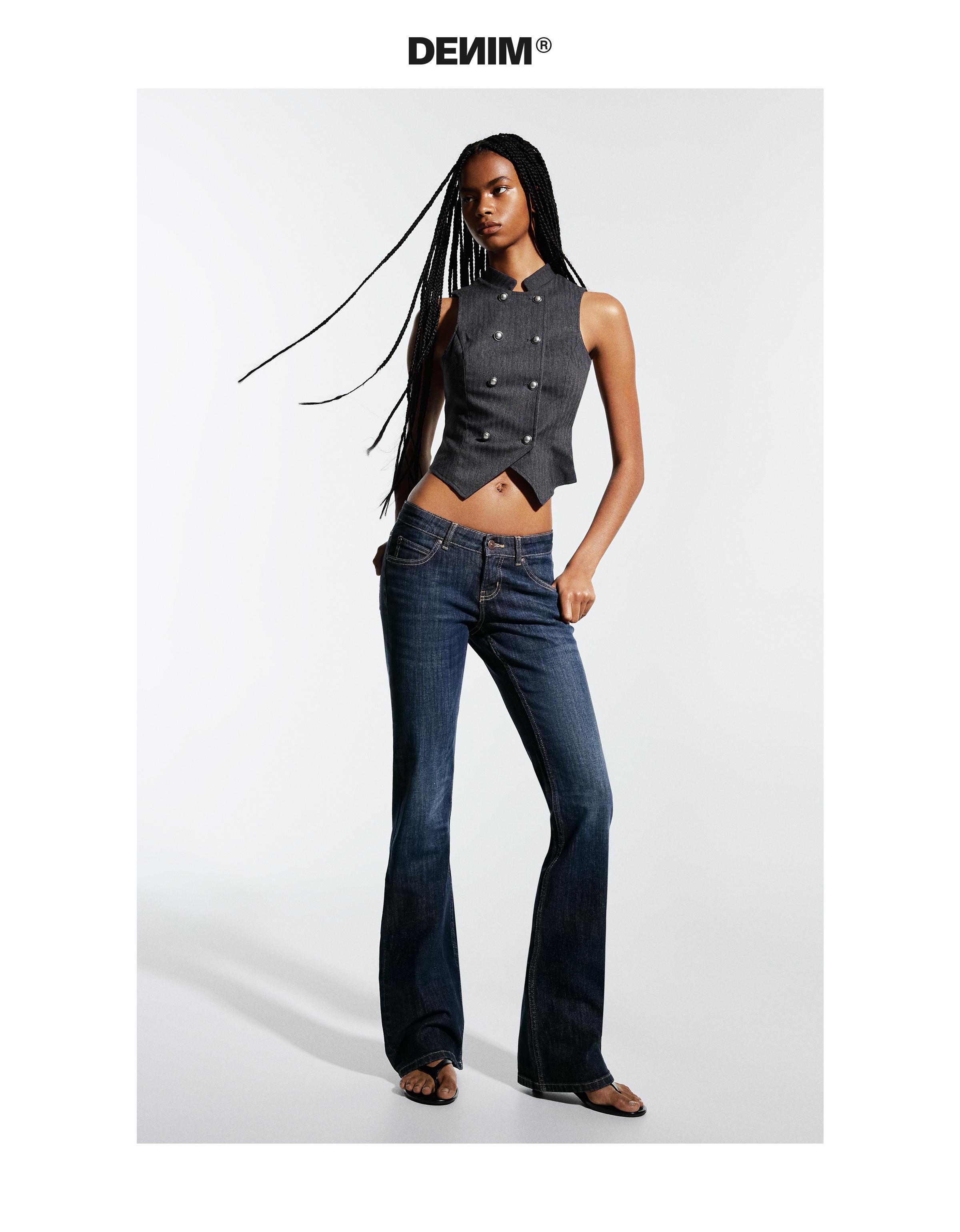 Low-rise slim fit boot-cut jeans — Blue