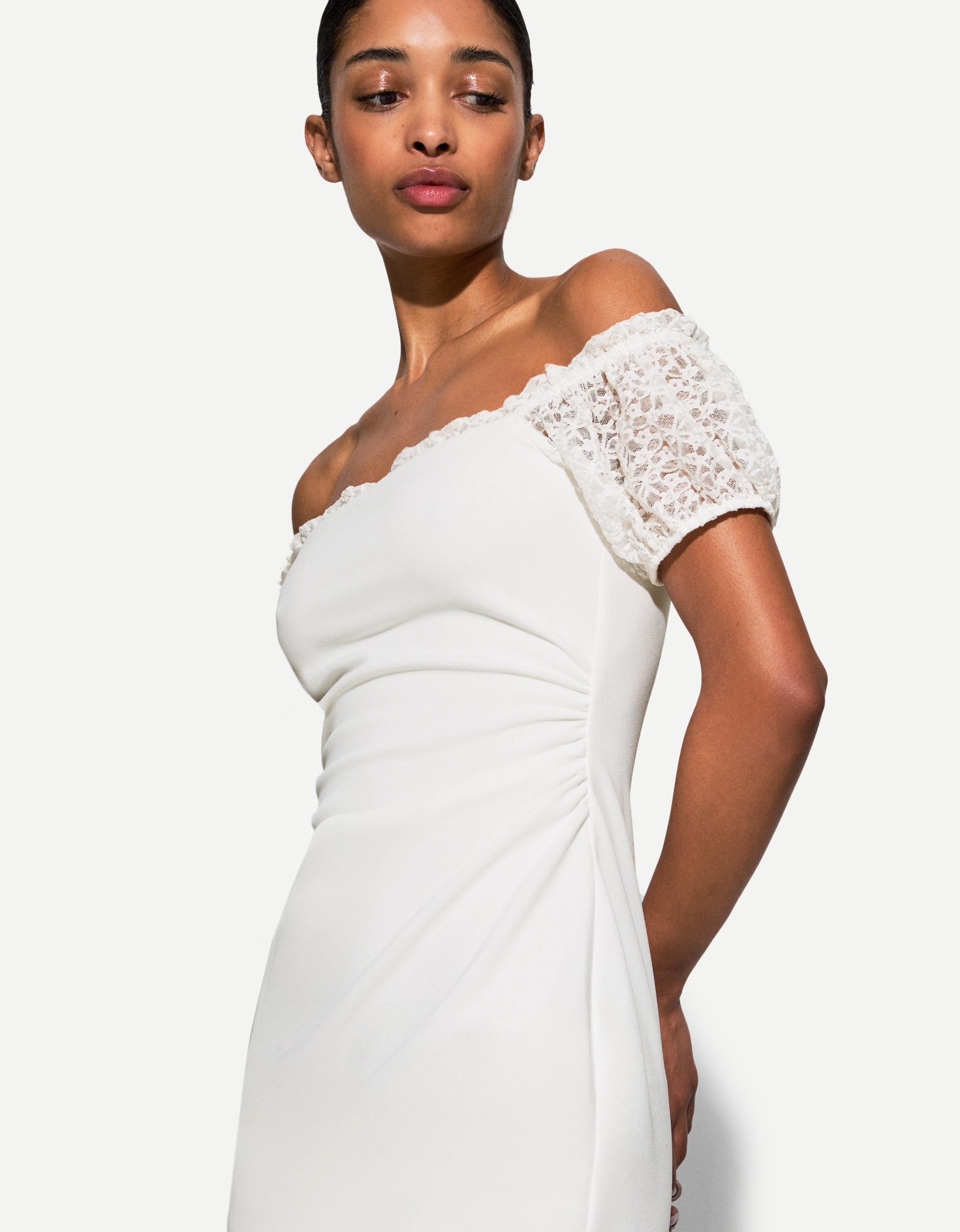 Bershka Midikleid Mit Ärmeln Mit Spitzenkante Damen S Rohweiß