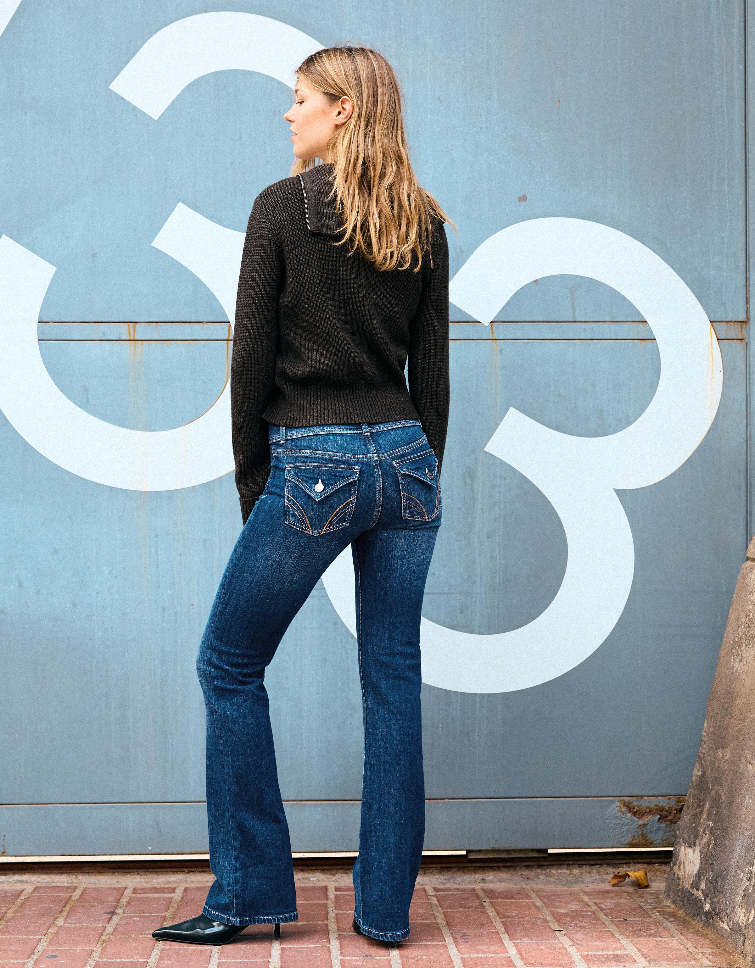 Bershka Jeansy Bootcut Kobieta 32 Niebieski
