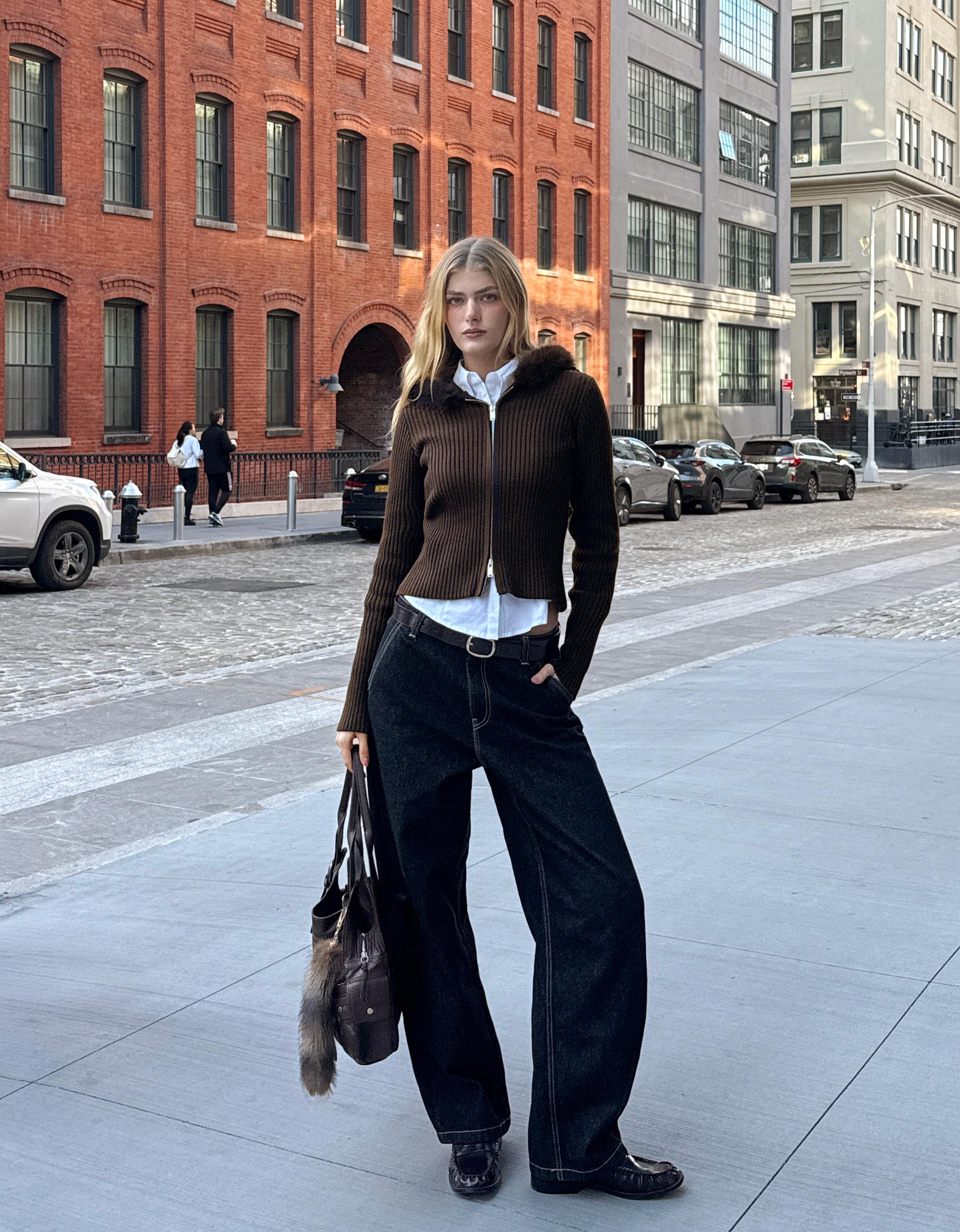 Bershka Strickjacke Mit Reißverschluss Und Kapuze In Kunstfell-Optik Damen S Braun